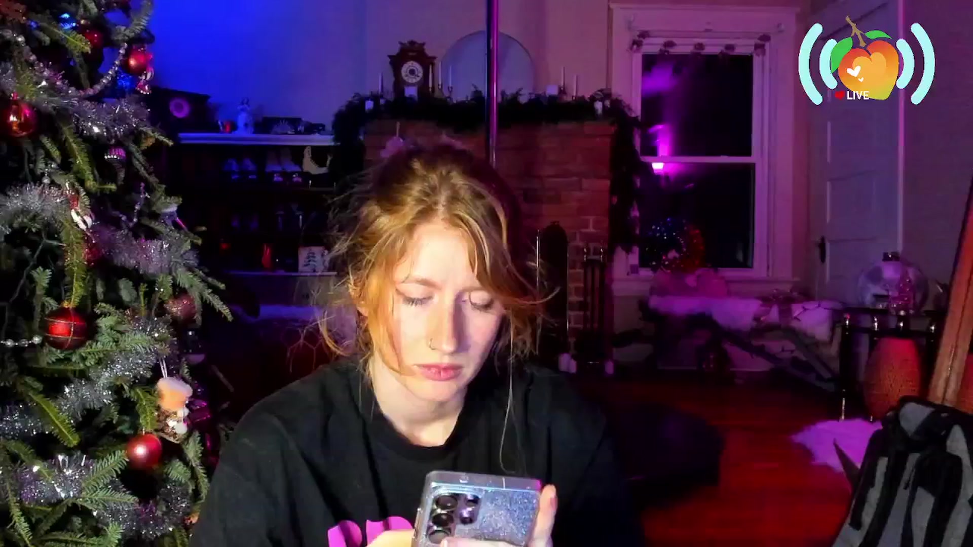 Gallery image thumbnail from SweetMango's myfreecams stream on, 01/10/2026, 04:41 image 14 of 20