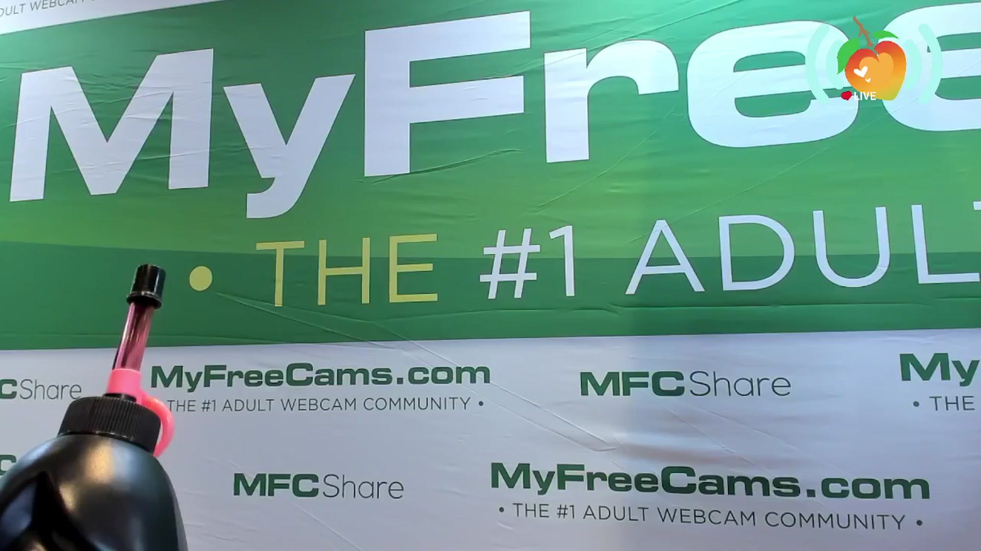 Gallery image thumbnail from SweetMango's myfreecams stream on, 01/24/2026, 03:09 image 6 of 20