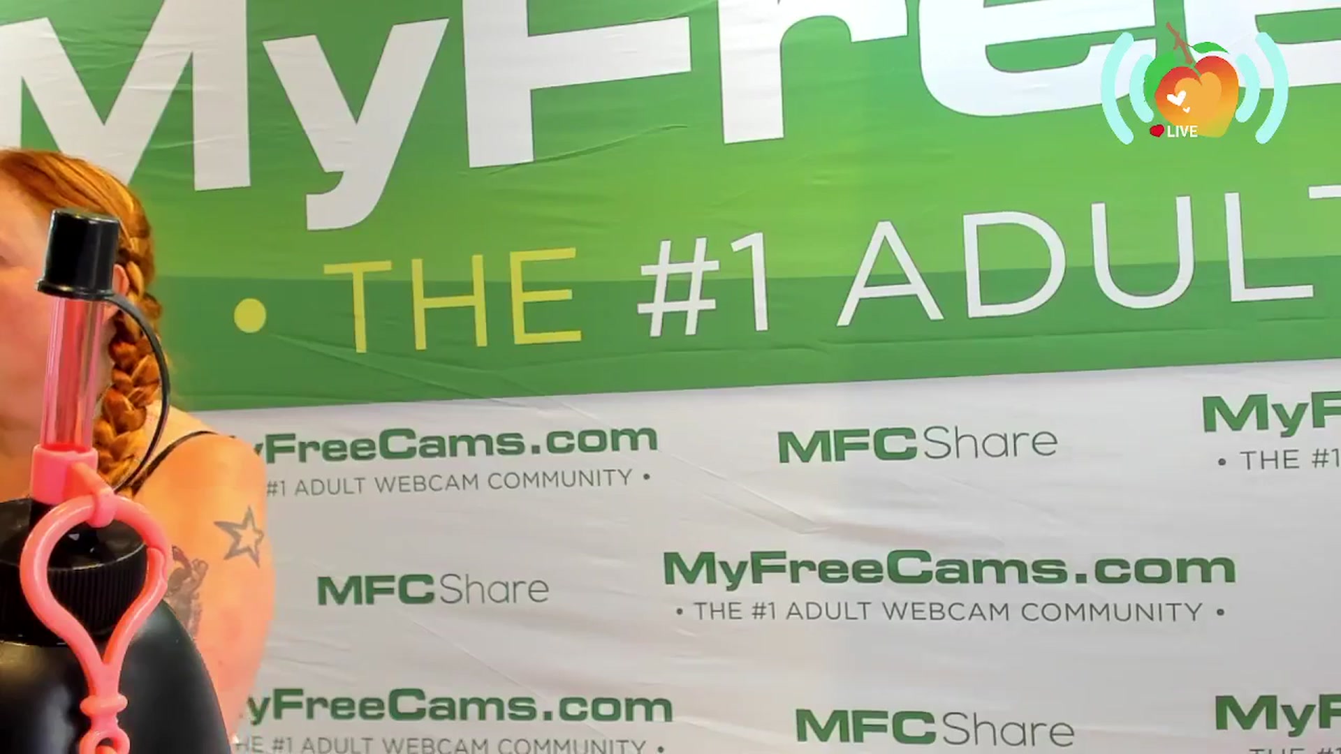 Gallery image thumbnail from SweetMango's myfreecams stream on, 01/24/2026, 03:09 image 16 of 20