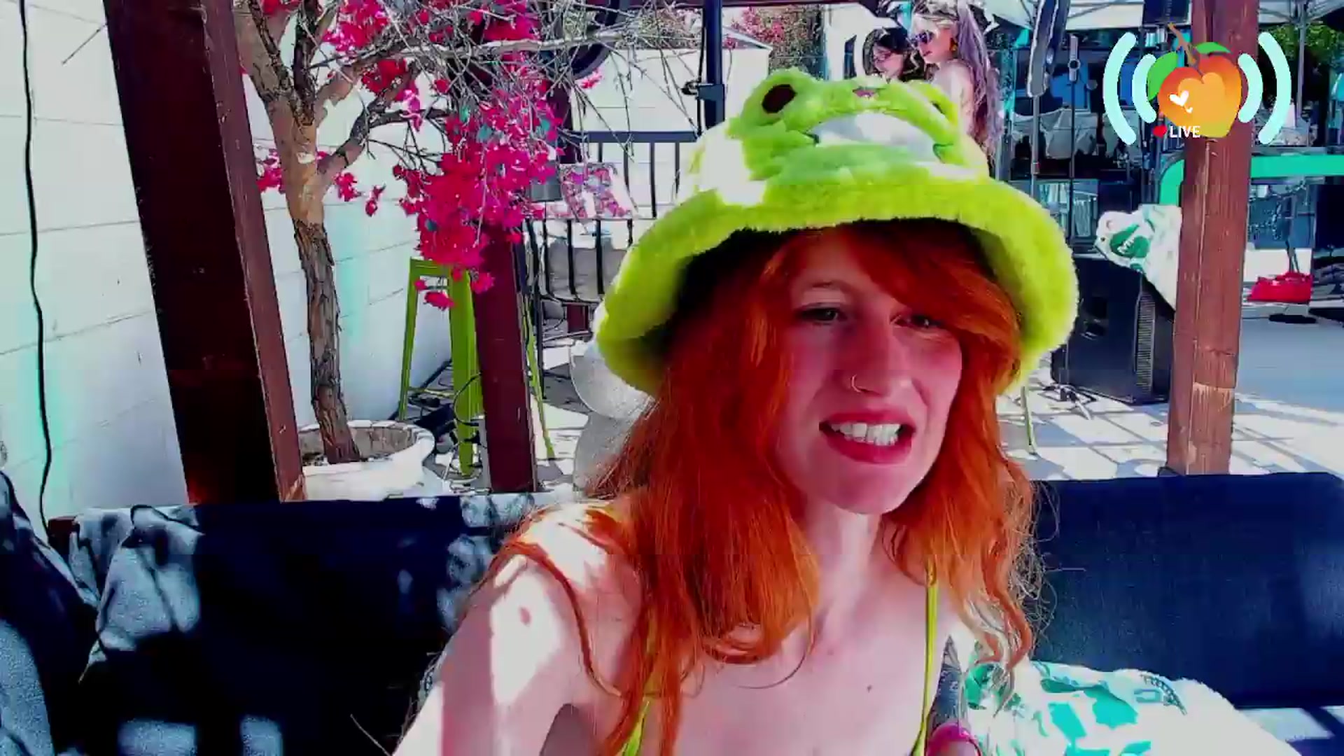 Gallery image thumbnail from SweetMango's myfreecams stream on, 05/19/2026, 21:26 image 5 of 20