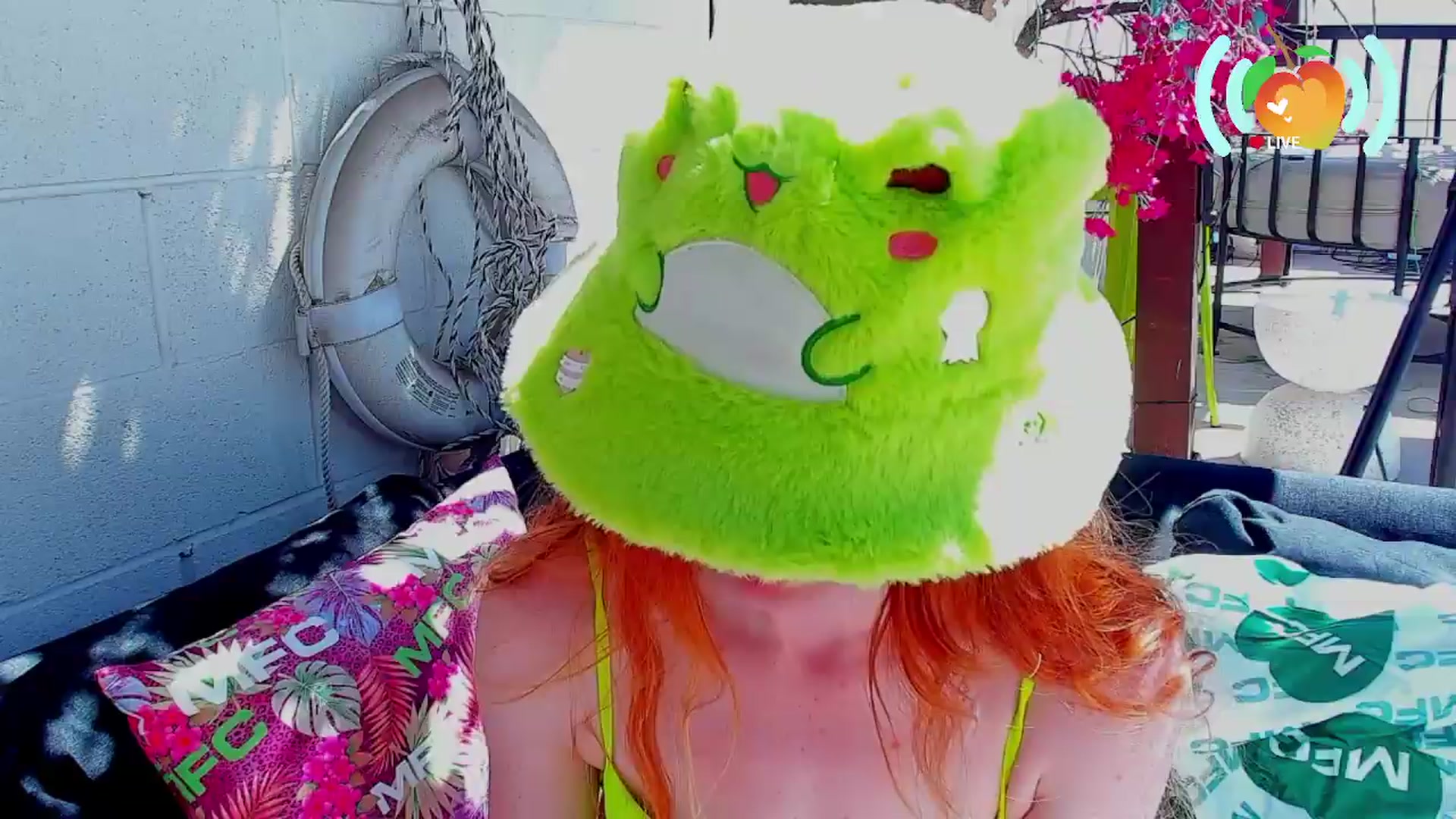Gallery image thumbnail from SweetMango's myfreecams stream on, 05/19/2026, 21:26 image 20 of 20