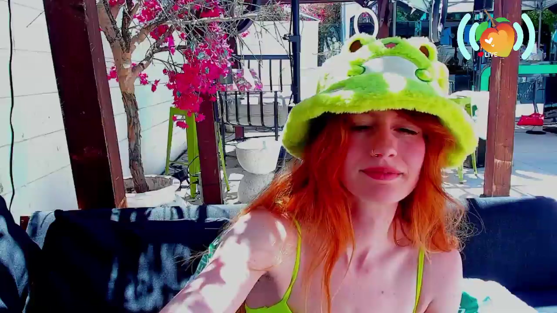Gallery image thumbnail from SweetMango's myfreecams stream on, 05/19/2026, 21:26 image 8 of 20
