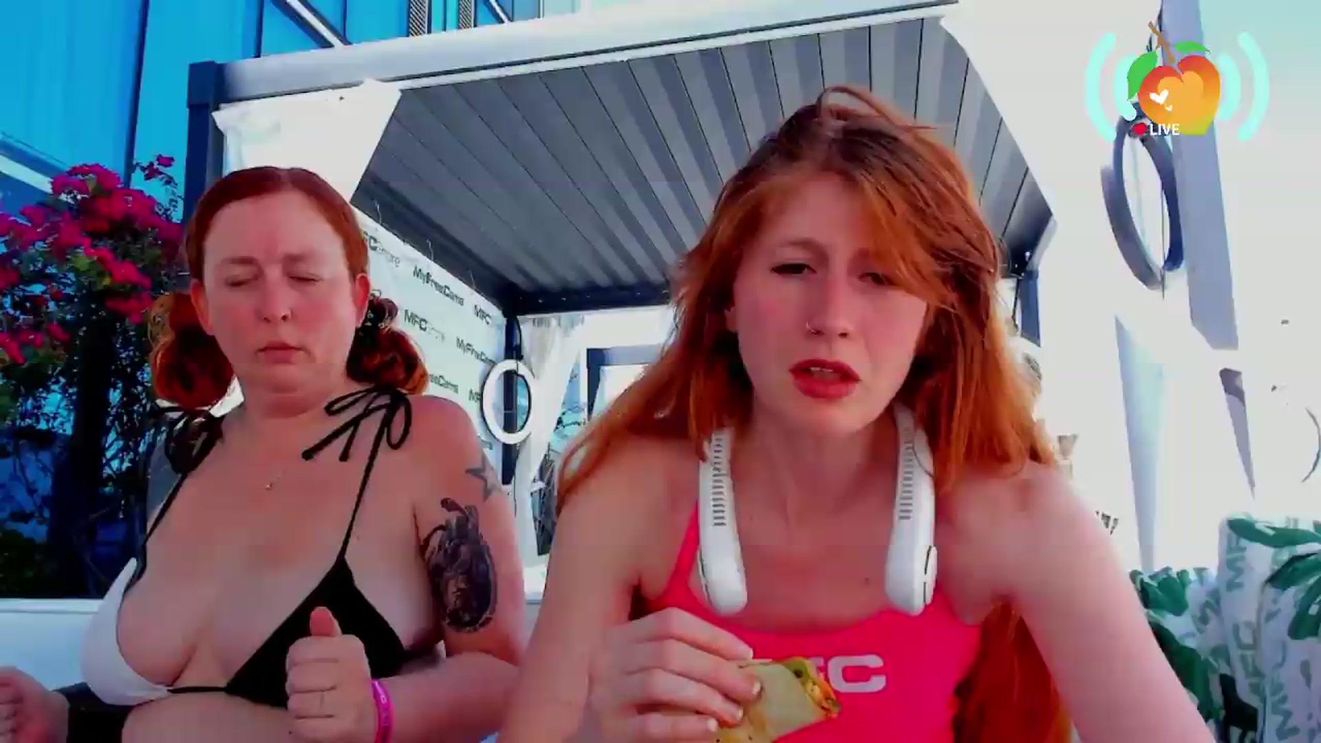 Gallery image thumbnail from SweetMango's myfreecams stream on, 05/20/2026, 22:12 image 7 of 20