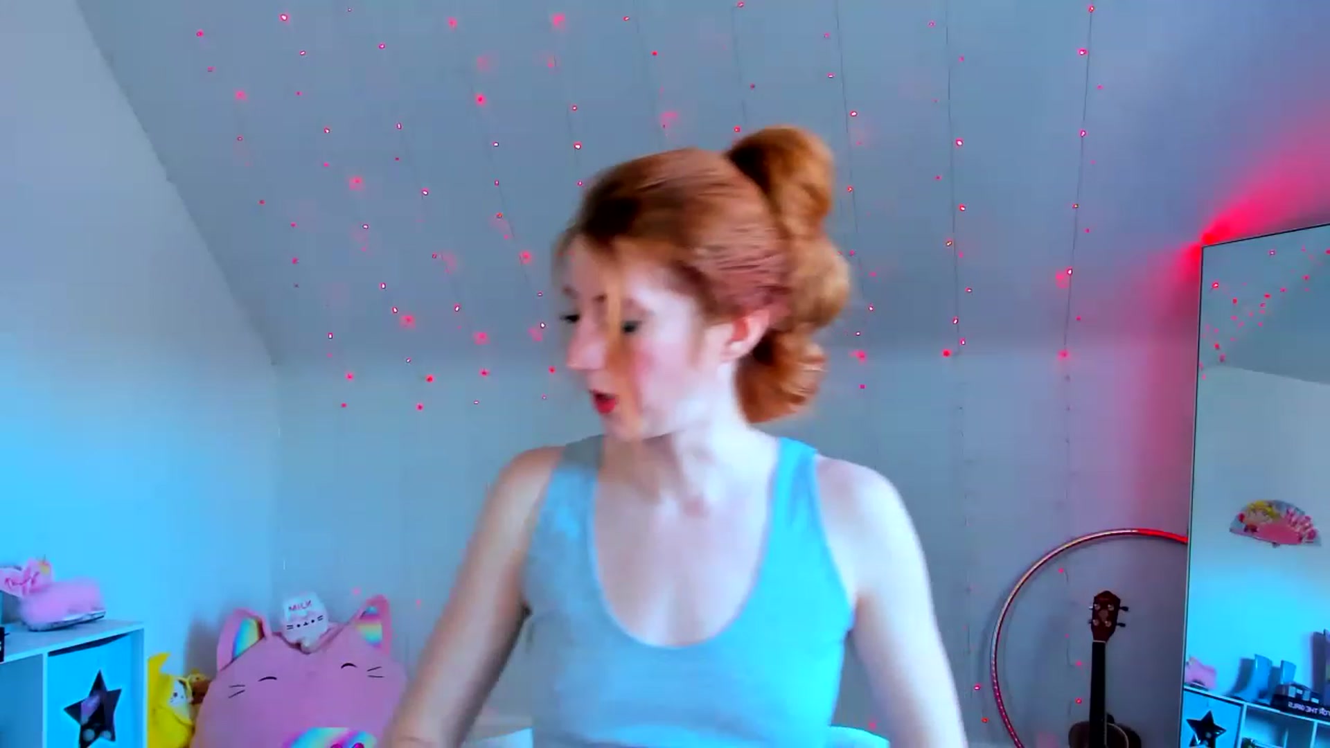 Gallery image thumbnail from SweetMango_'s myfreecams stream on, 05/04/2023, 20:25 image 2 of 20