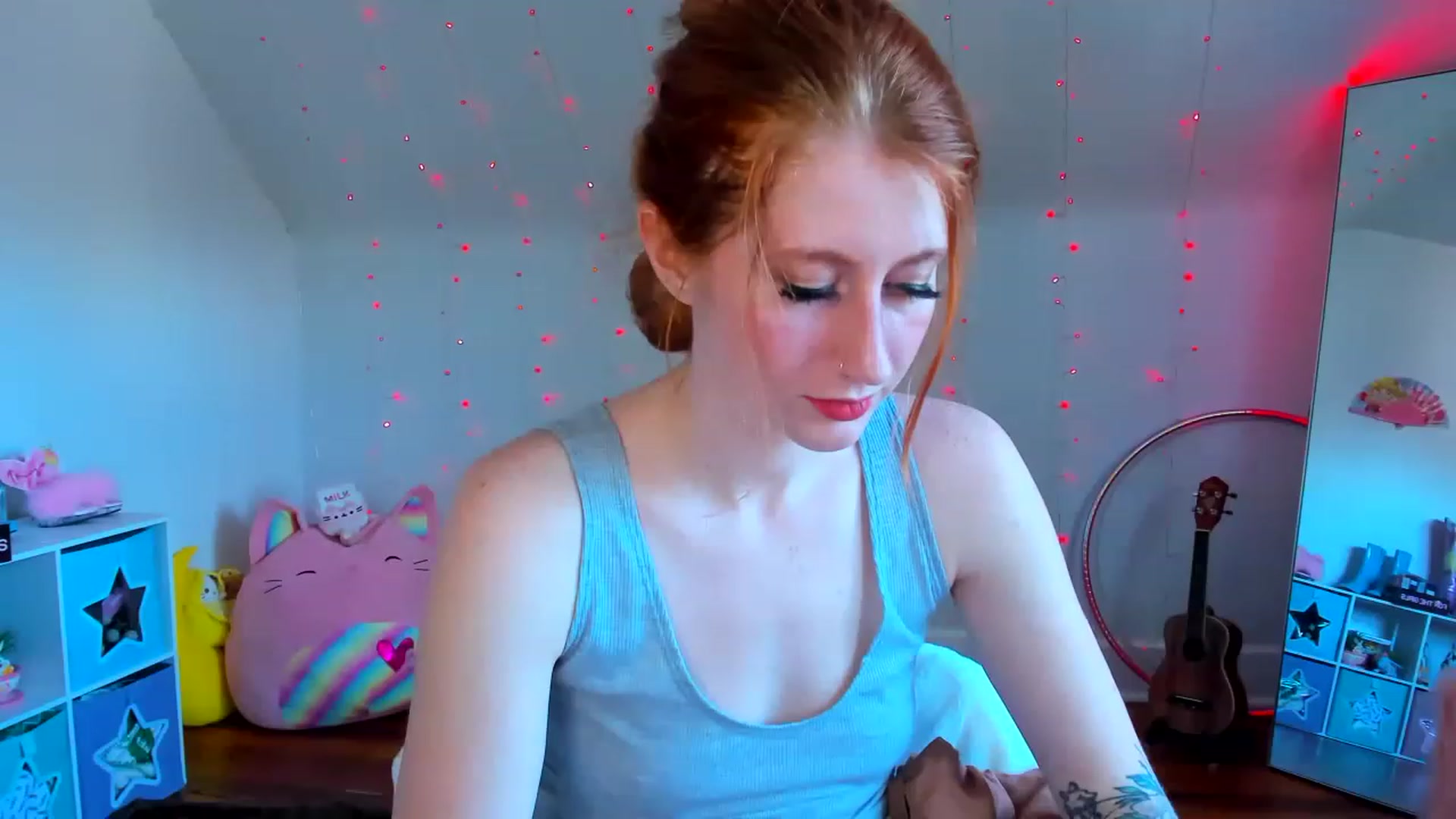 Gallery image thumbnail from SweetMango_'s myfreecams stream on, 05/04/2023, 20:25 image 9 of 20