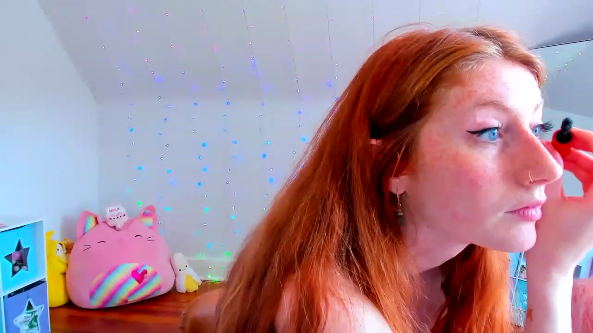 Gallery image thumbnail from SweetMango_'s myfreecams stream on, 05/09/2023, 17:39 image 10 of 20