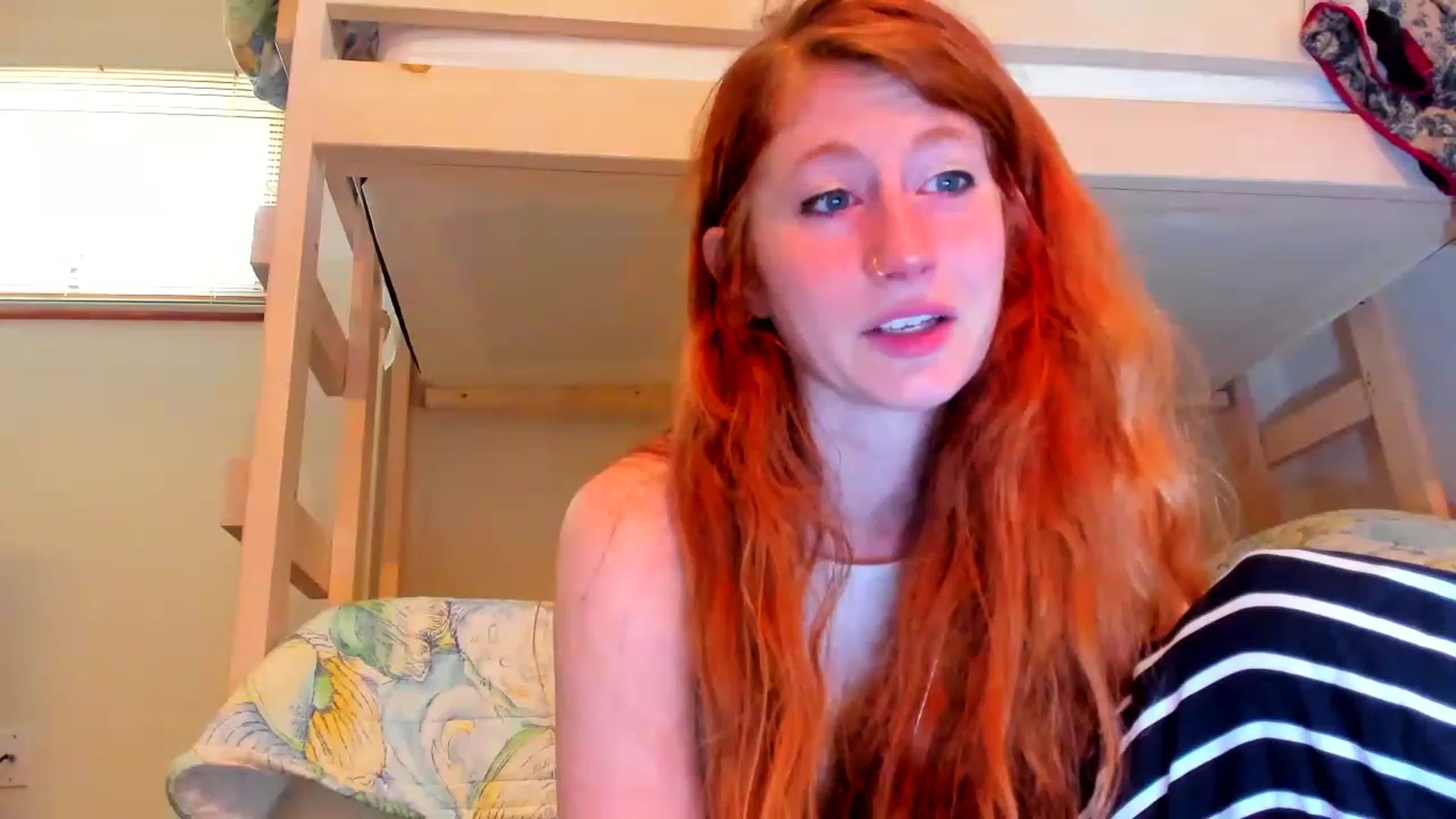 Gallery image thumbnail from SweetMango_'s myfreecams stream on, 05/15/2023, 16:42 image 3 of 20