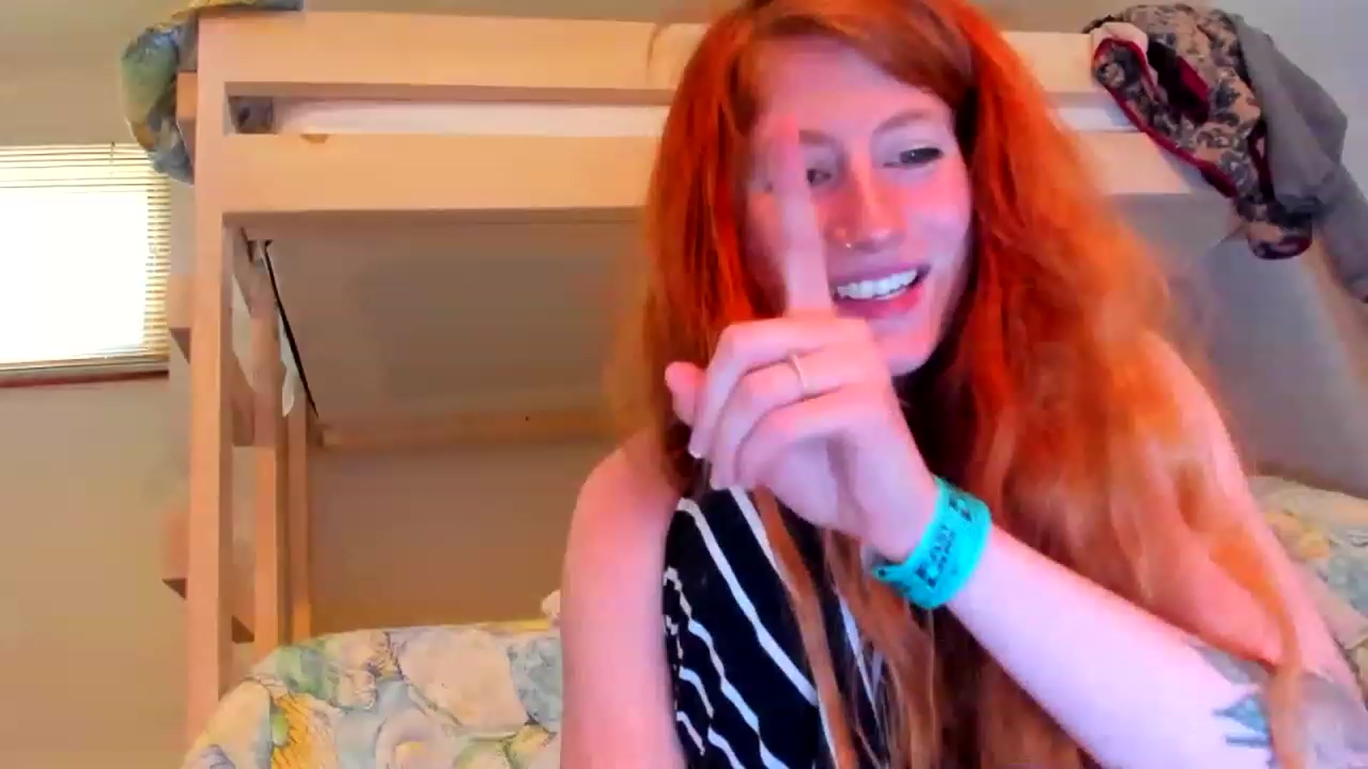Gallery image thumbnail from SweetMango_'s myfreecams stream on, 05/15/2023, 16:42 image 13 of 20