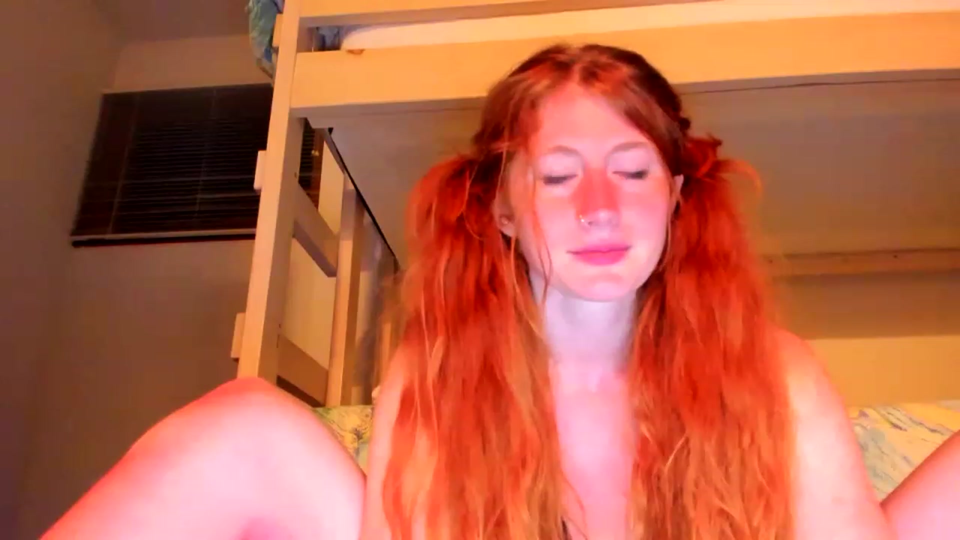 Gallery image thumbnail from SweetMango_'s myfreecams stream on, 05/16/2023, 06:06 image 12 of 20