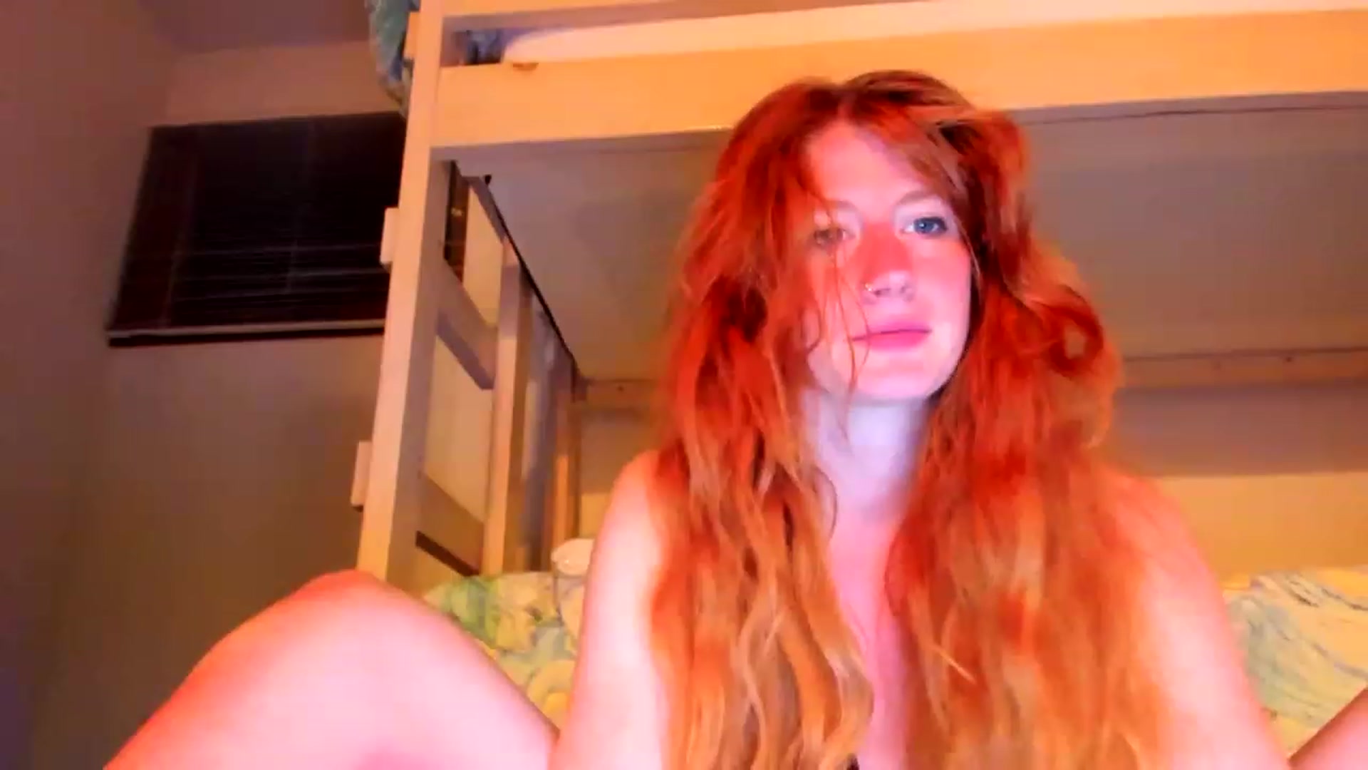 Gallery image thumbnail from SweetMango_'s myfreecams stream on, 05/16/2023, 06:06 image 17 of 20