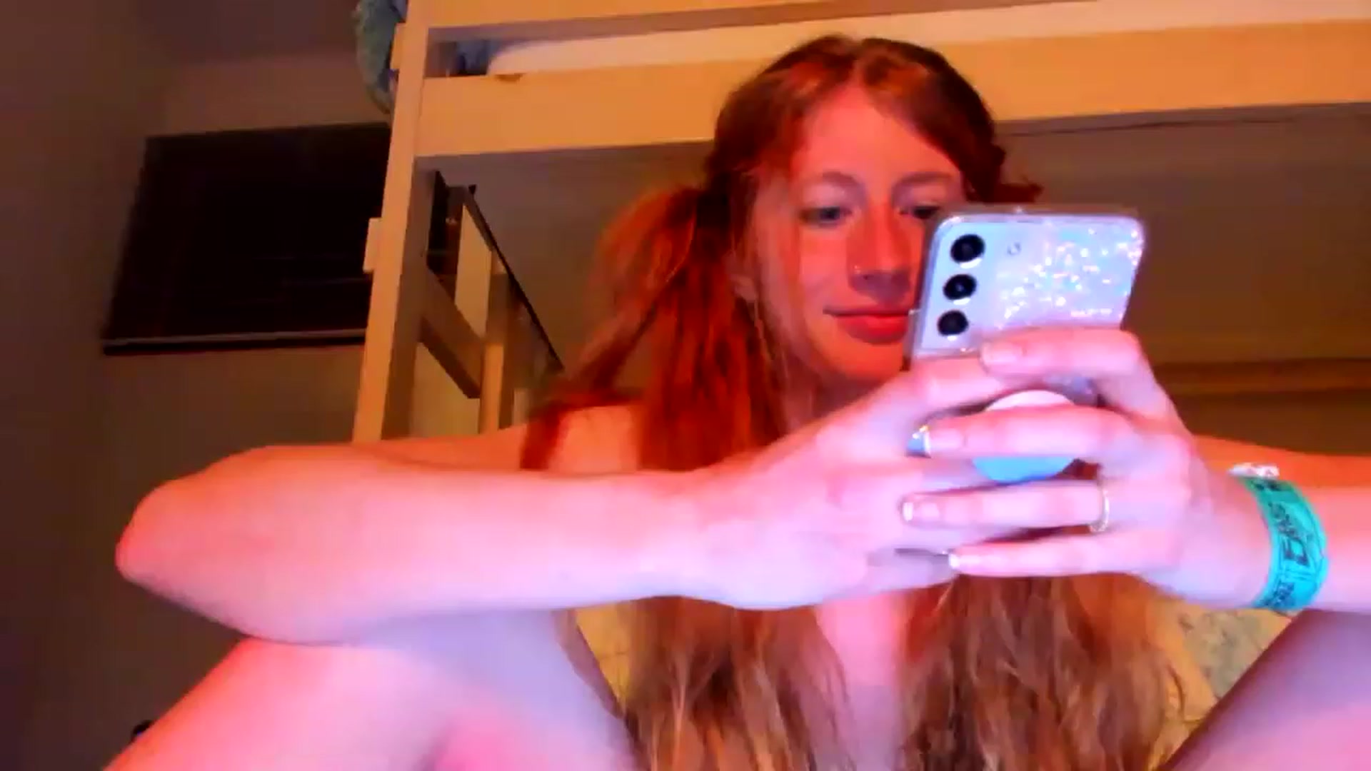 Gallery image thumbnail from SweetMango_'s myfreecams stream on, 05/16/2023, 06:06 image 10 of 20