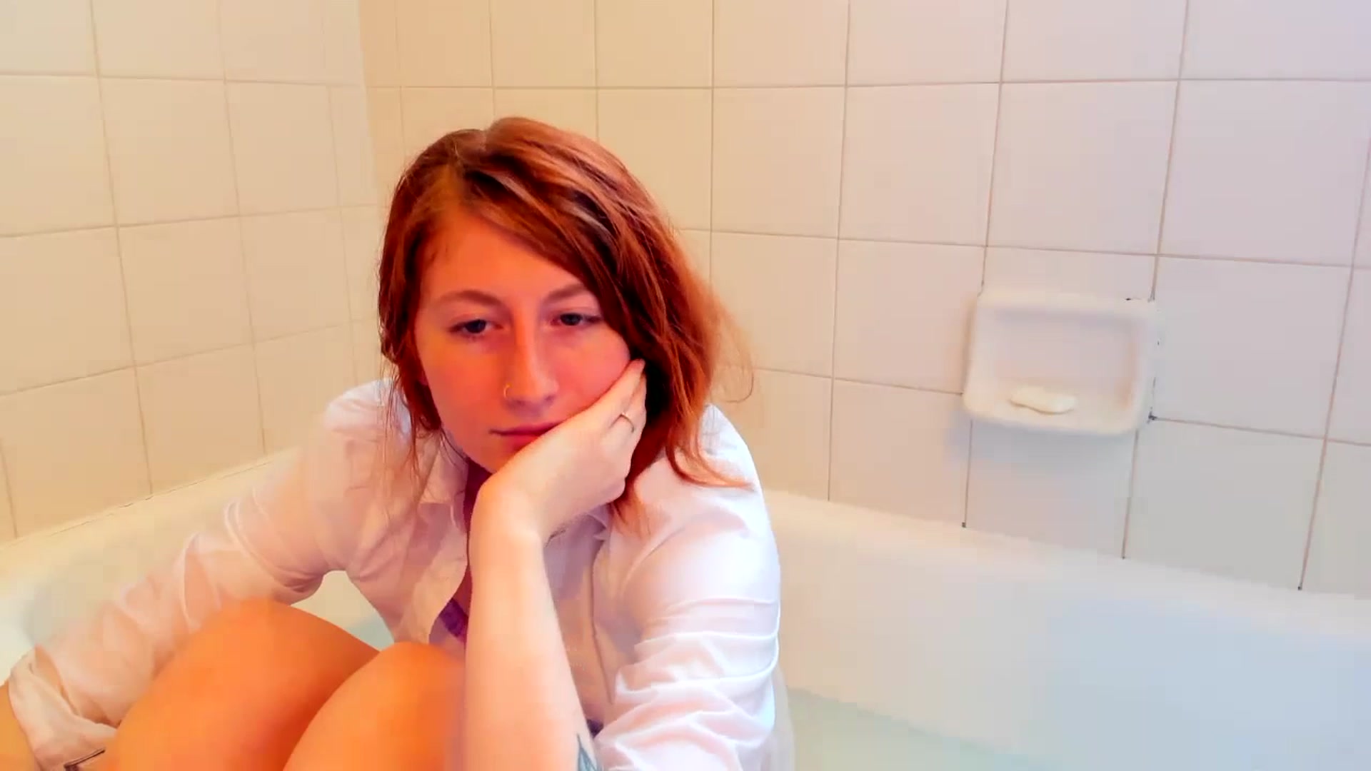 Gallery image thumbnail from SweetMango_'s myfreecams stream on, 05/19/2023, 19:24 image 18 of 20