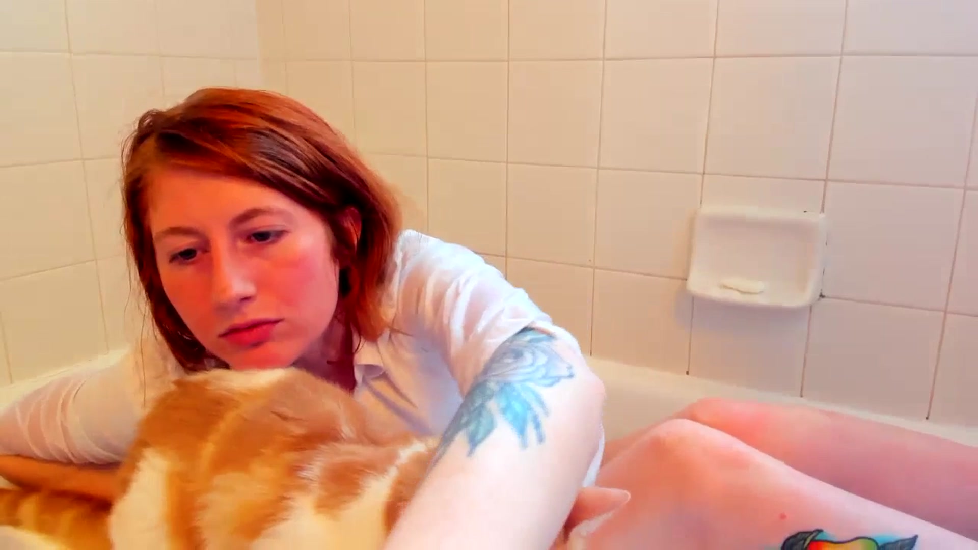 Gallery image thumbnail from SweetMango_'s myfreecams stream on, 05/19/2023, 19:24 image 16 of 20
