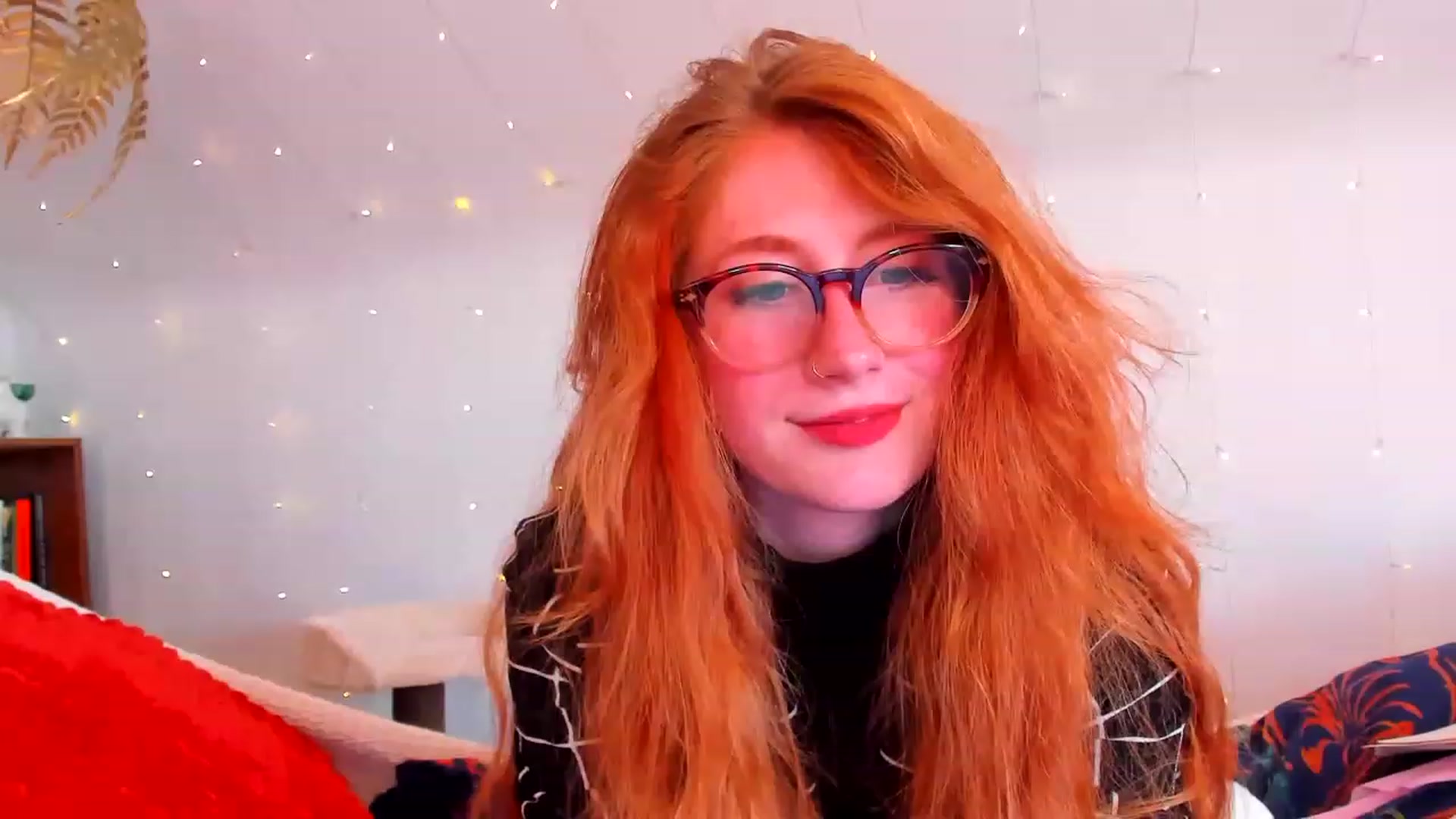 Gallery image thumbnail from SweetMango_'s myfreecams stream on, 06/10/2023, 24:36 image 4 of 20