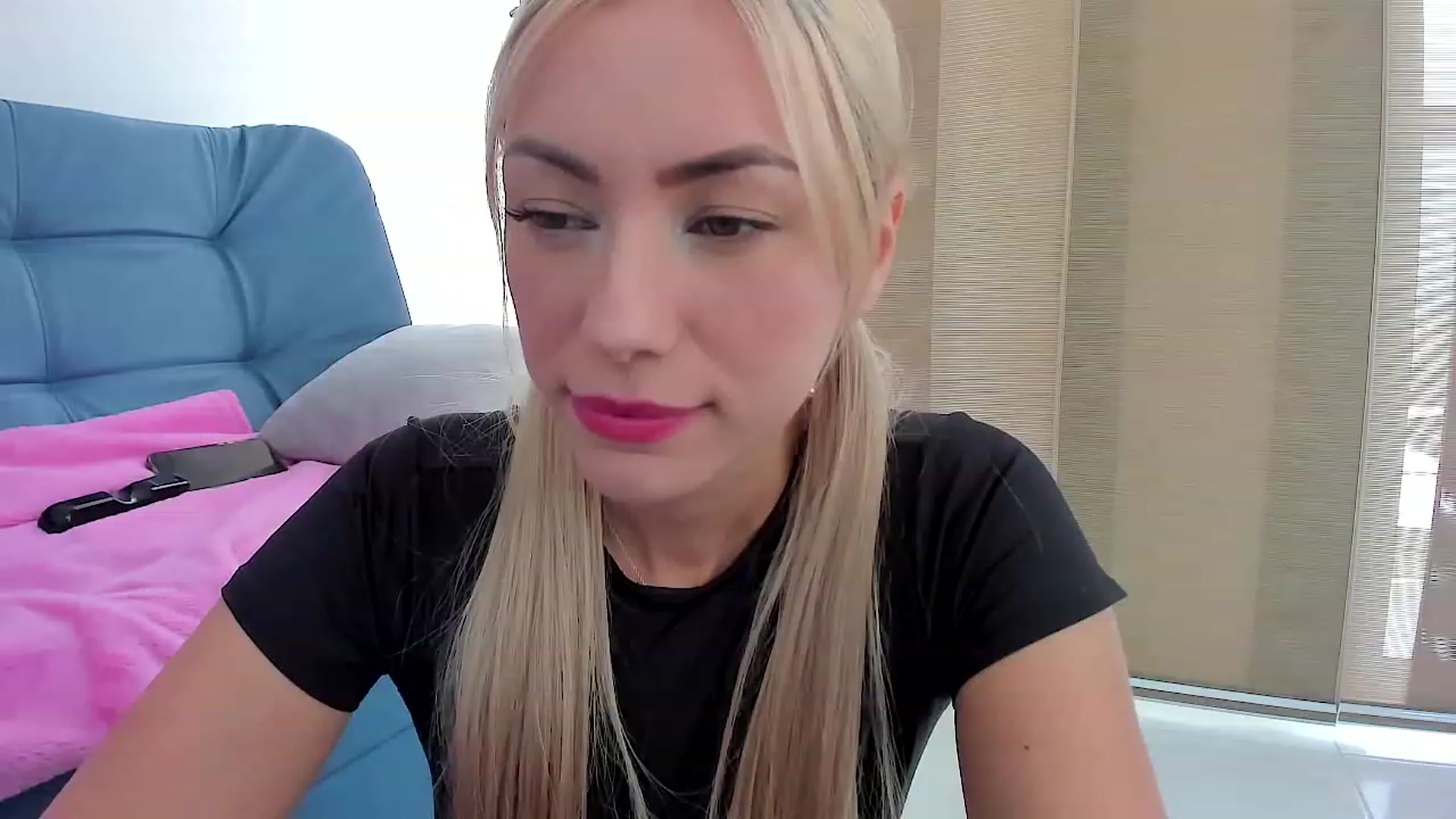 Gallery image thumbnail from SweetMar23's myfreecams stream on, 07/07/2023, 18:07 image 12 of 20