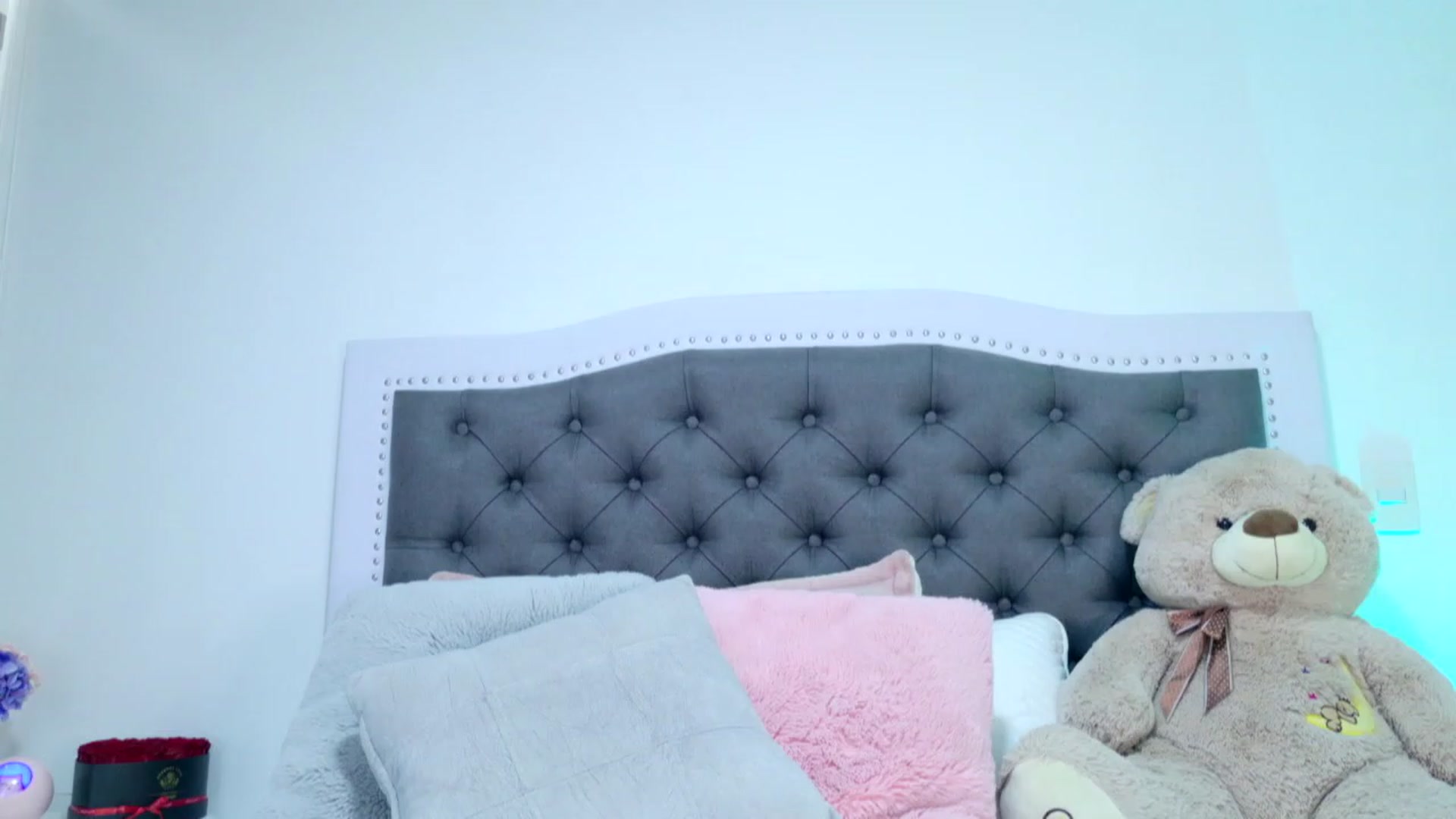 Gallery image thumbnail from SweetMar23's myfreecams stream on, 11/28/2023, 17:41 image 4 of 20