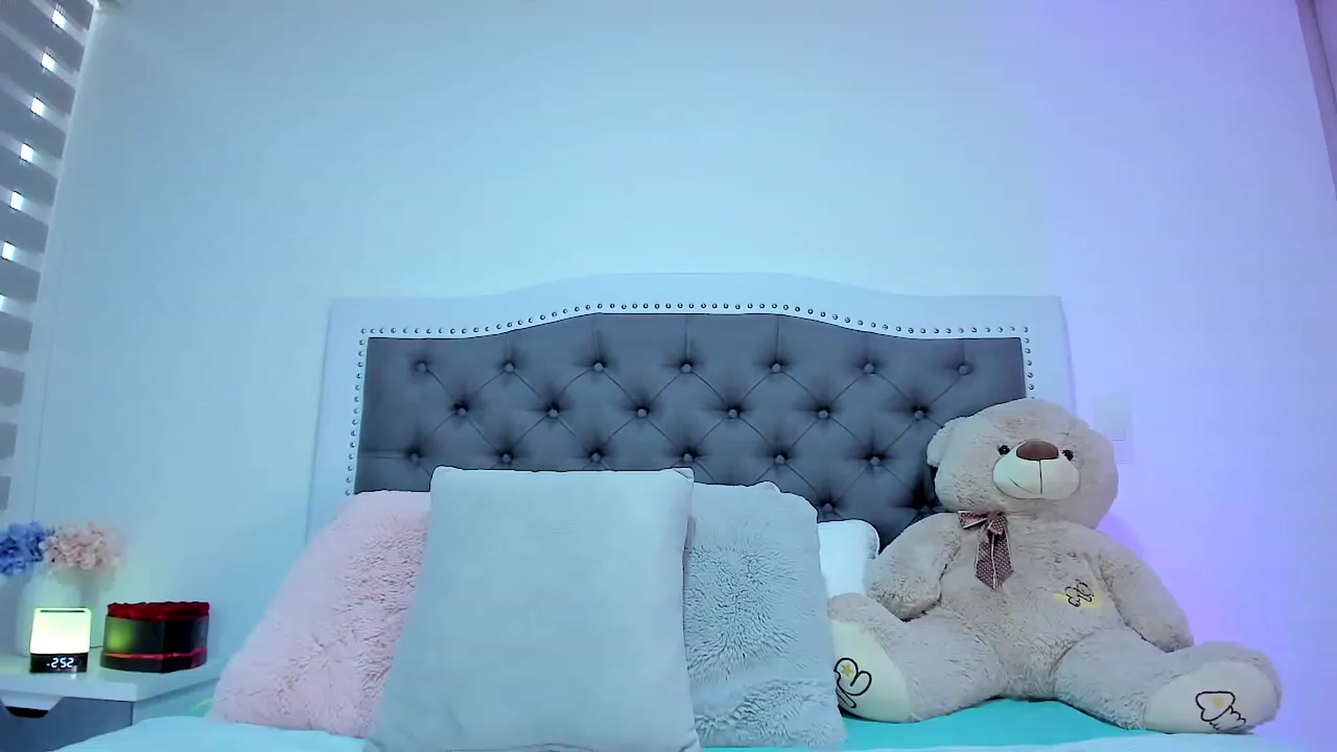 Gallery image thumbnail from SweetMar23's myfreecams stream on, 01/26/2024, 17:18 image 1 of 20