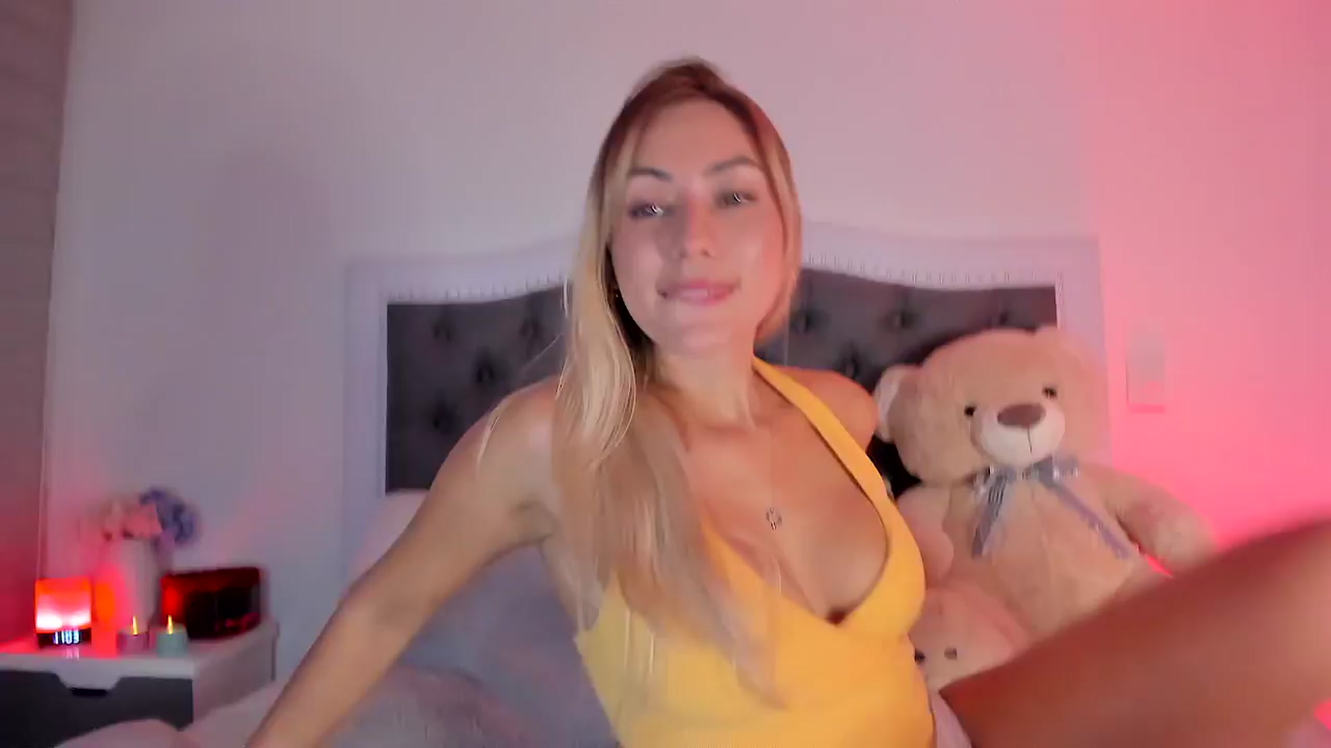 Gallery image thumbnail from SweetMar23's myfreecams stream on, 04/09/2024, 04:16 image 19 of 20