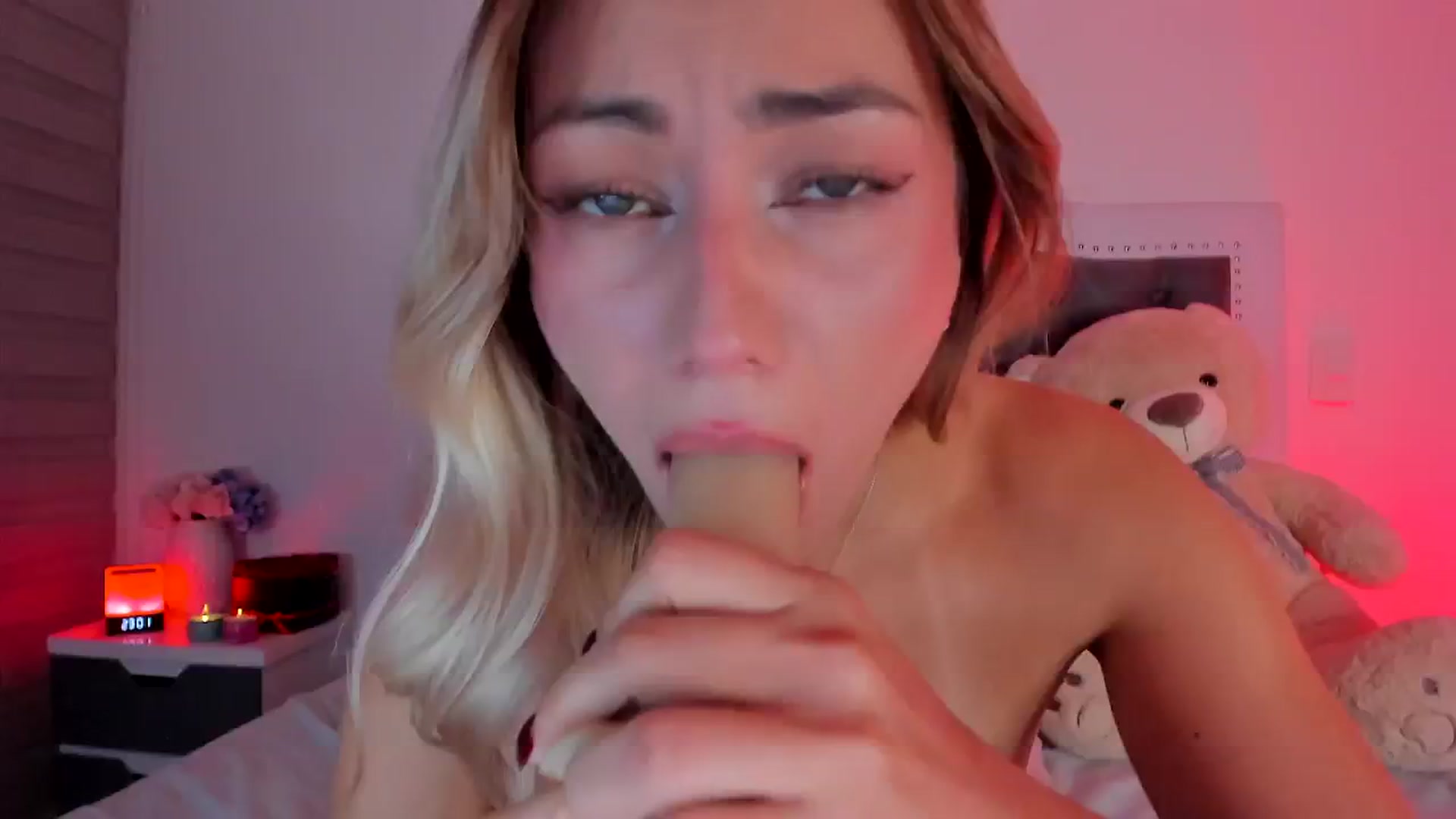 Gallery image thumbnail from SweetMar23's myfreecams stream on, 04/29/2024, 04:08 image 18 of 20