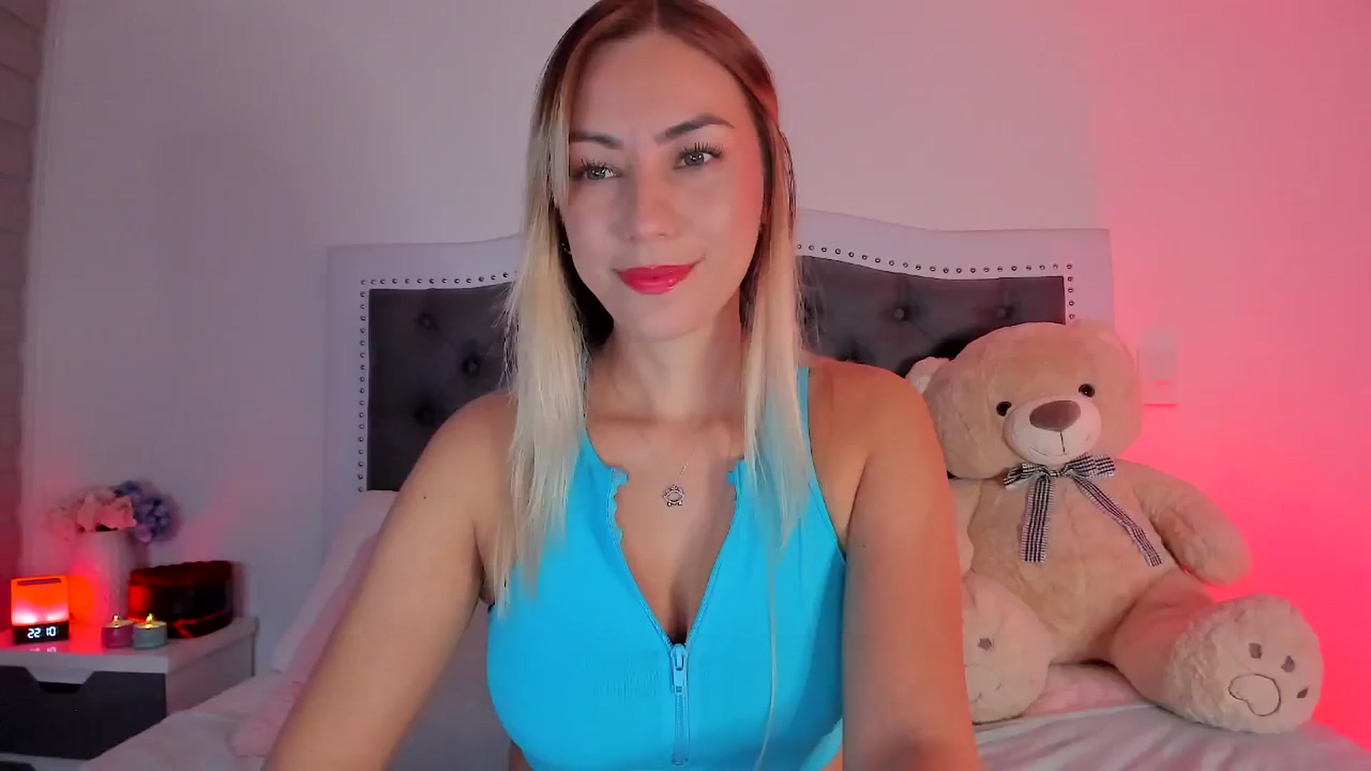 Gallery image thumbnail from SweetMar23's myfreecams stream on, 05/01/2024, 03:20 image 3 of 20