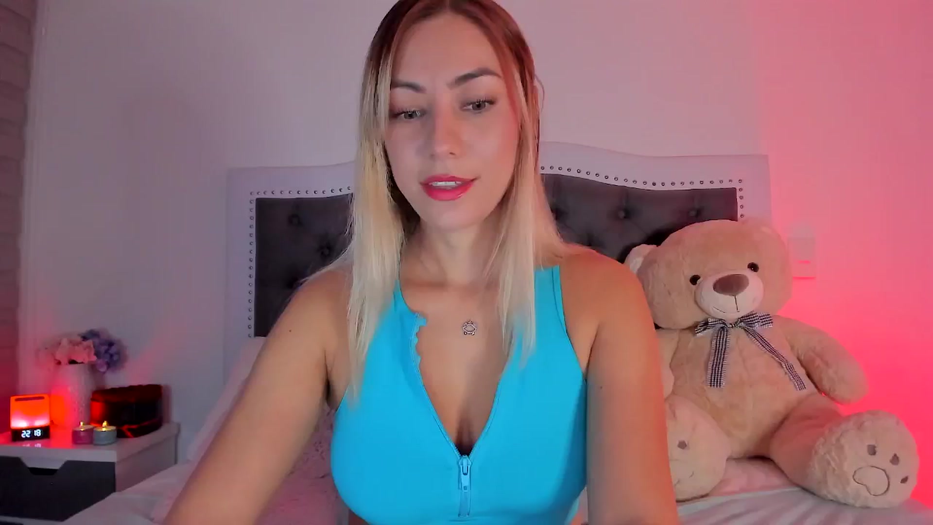 Gallery image thumbnail from SweetMar23's myfreecams stream on, 05/01/2024, 03:20 image 15 of 20