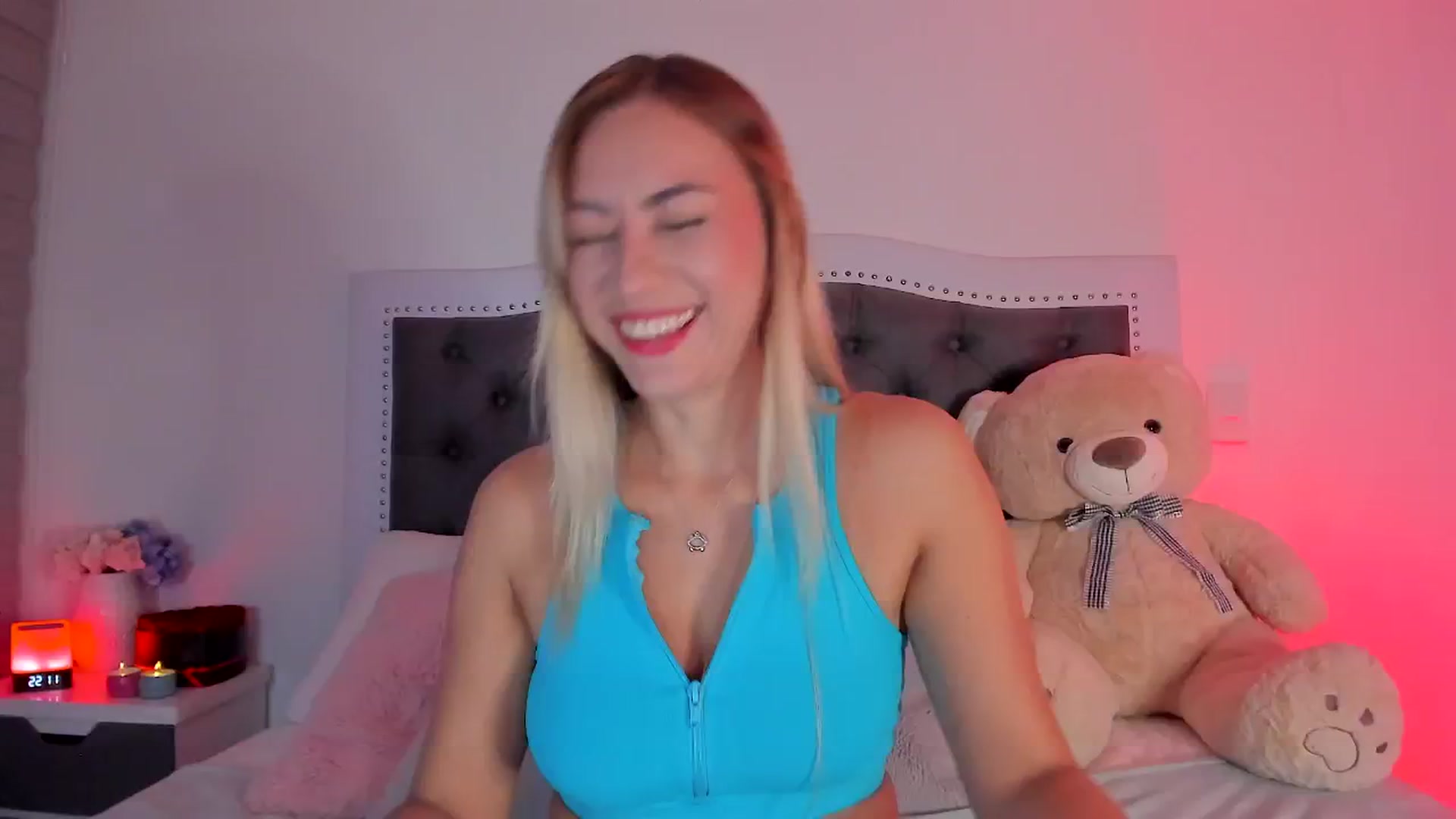 Gallery image thumbnail from SweetMar23's myfreecams stream on, 05/01/2024, 03:20 image 5 of 20