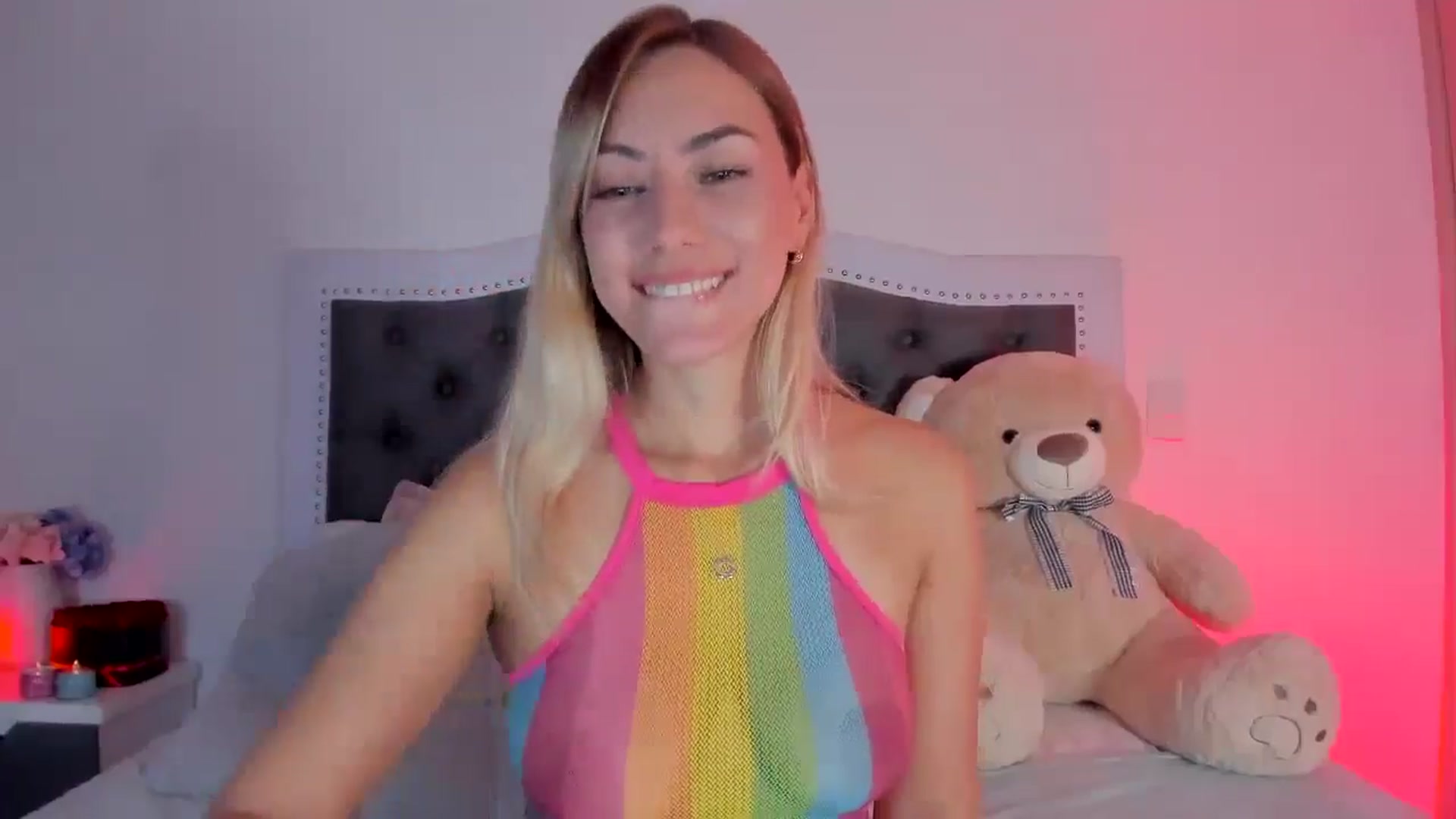 Gallery image thumbnail from SweetMar23's myfreecams stream on, 05/10/2024, 04:11 image 17 of 20