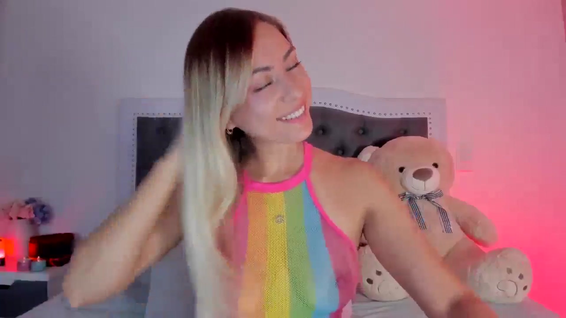 Gallery image thumbnail from SweetMar23's myfreecams stream on, 05/10/2024, 07:27 image 2 of 20