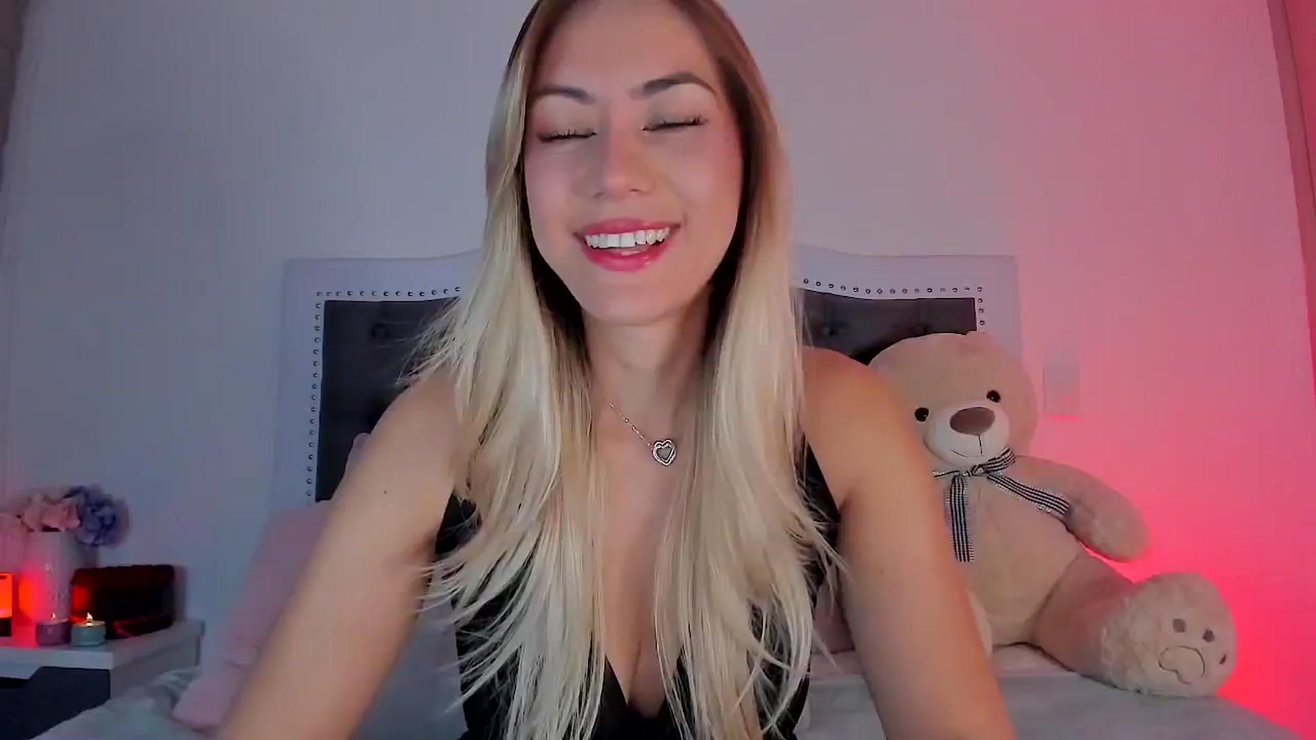 Gallery image thumbnail from SweetMar23's myfreecams stream on, 06/02/2024, 04:45 image 5 of 20