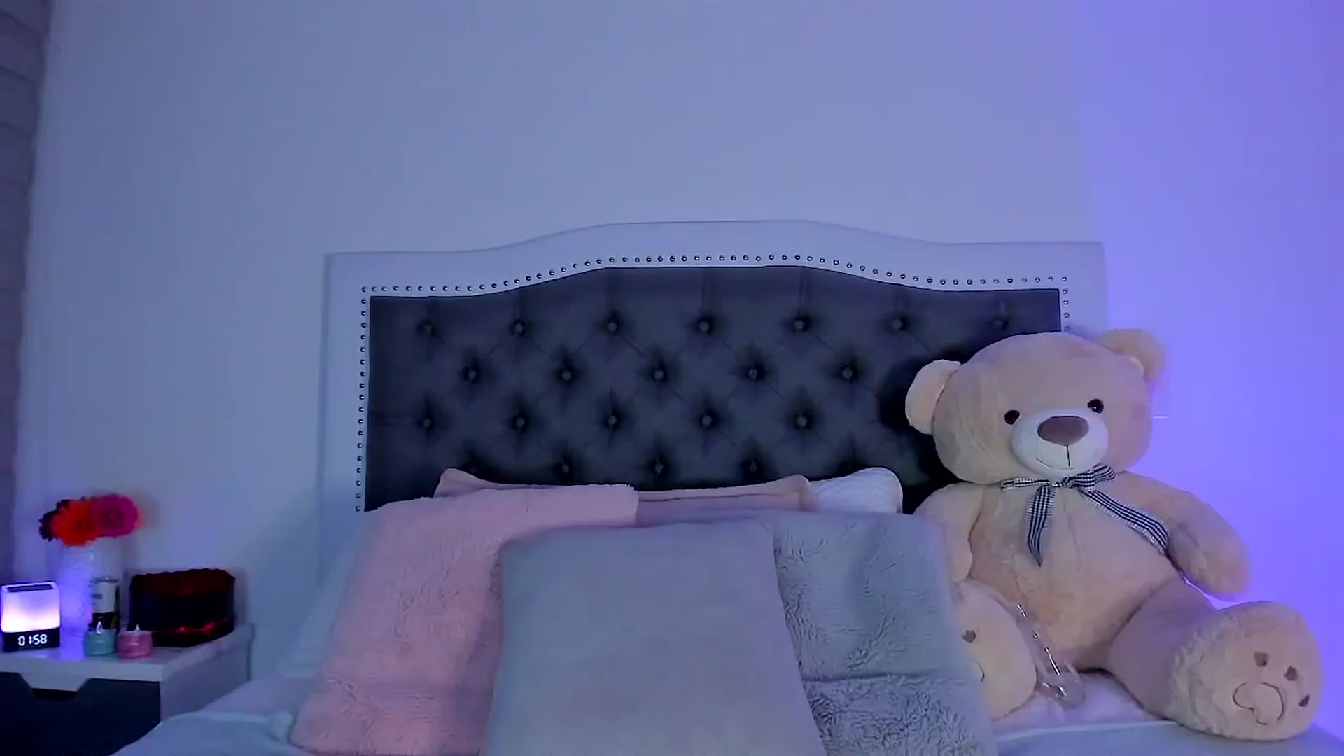 Gallery image thumbnail from SweetMar23's myfreecams stream on, 06/08/2024, 06:59 image 20 of 20