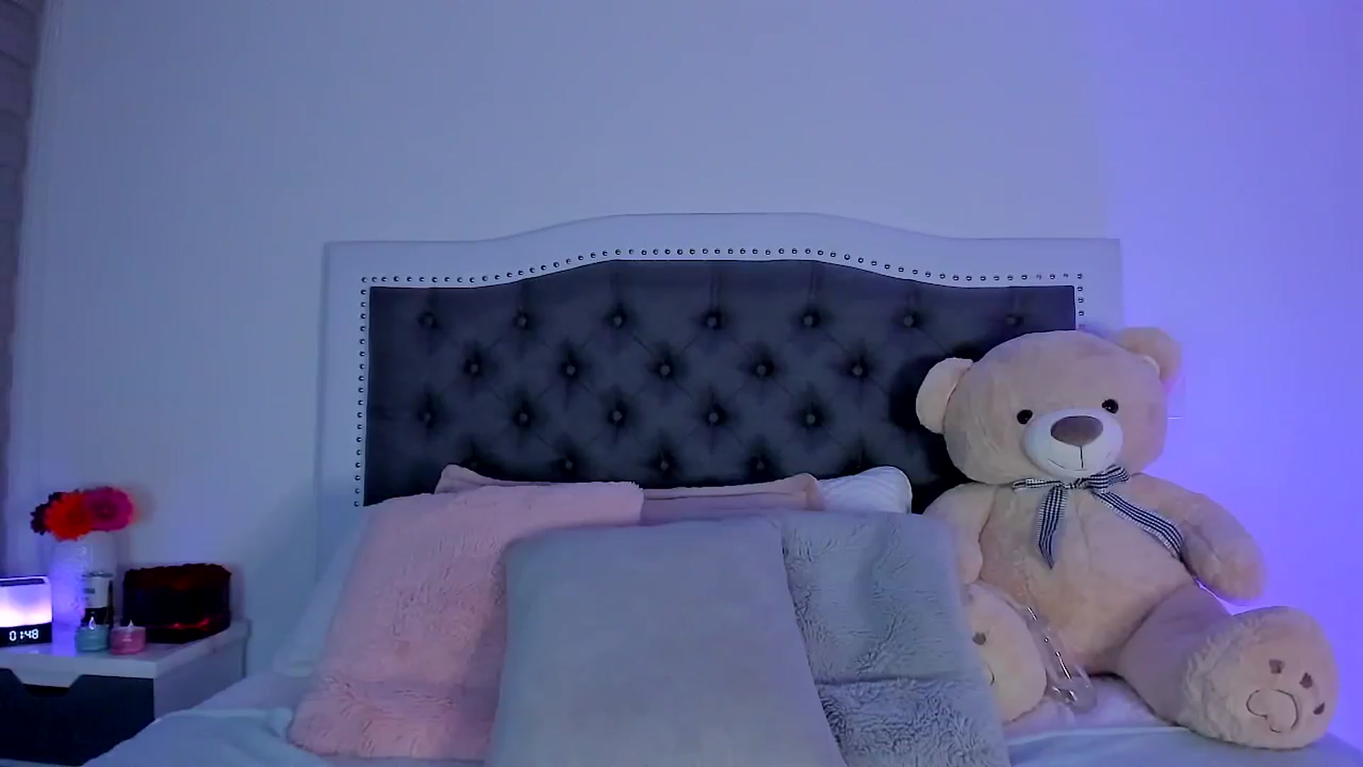 Gallery image thumbnail from SweetMar23's myfreecams stream on, 06/08/2024, 06:59 image 17 of 20