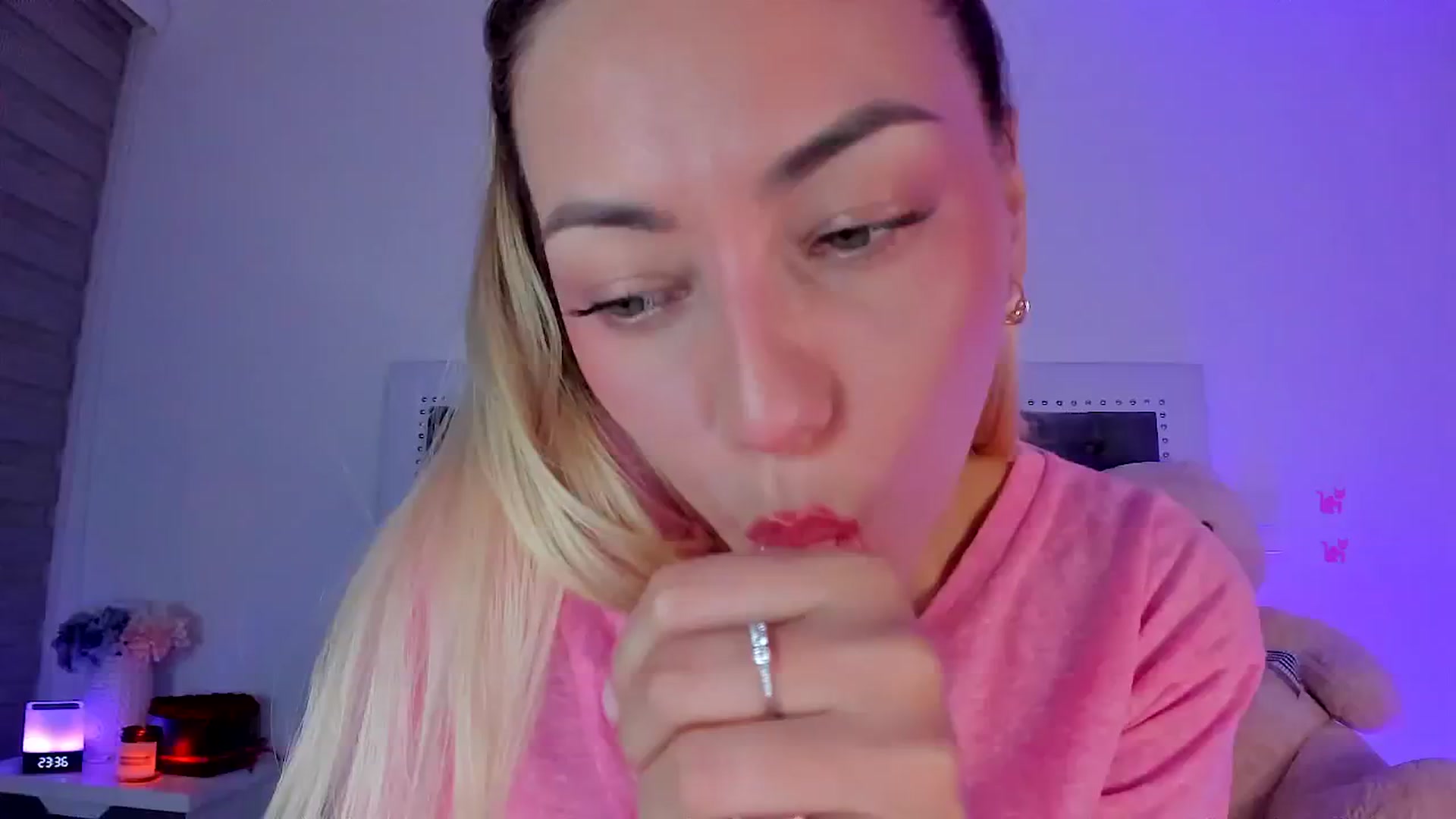 Gallery image thumbnail from SweetMar23's myfreecams stream on, 07/09/2024, 07:16 image 3 of 20