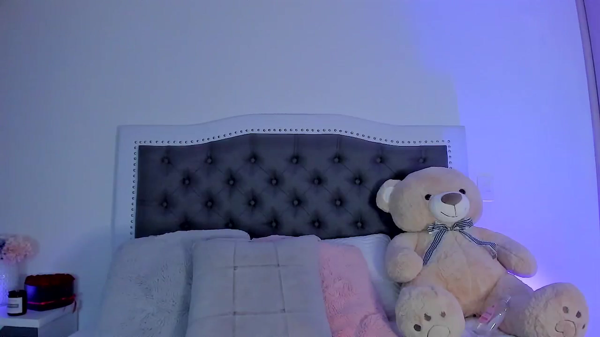 Gallery image thumbnail from SweetMar23's myfreecams stream on, 07/14/2024, 09:26 image 16 of 20