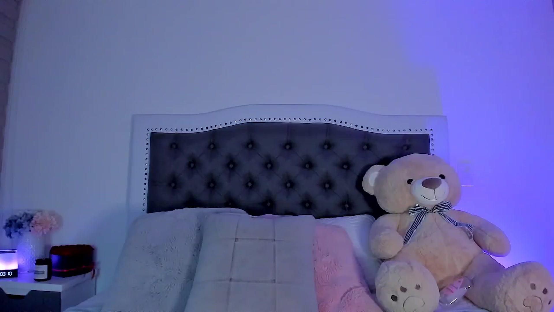 Gallery image thumbnail from SweetMar23's myfreecams stream on, 07/14/2024, 09:26 image 12 of 20