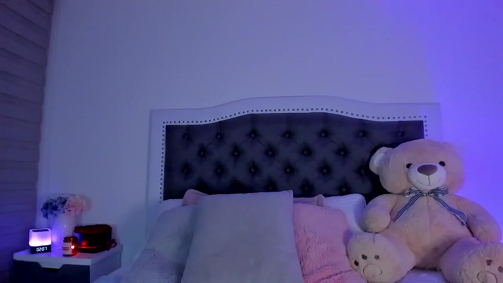 Gallery image thumbnail from SweetMar23's myfreecams stream on, 07/20/2024, 07:14 image 5 of 20