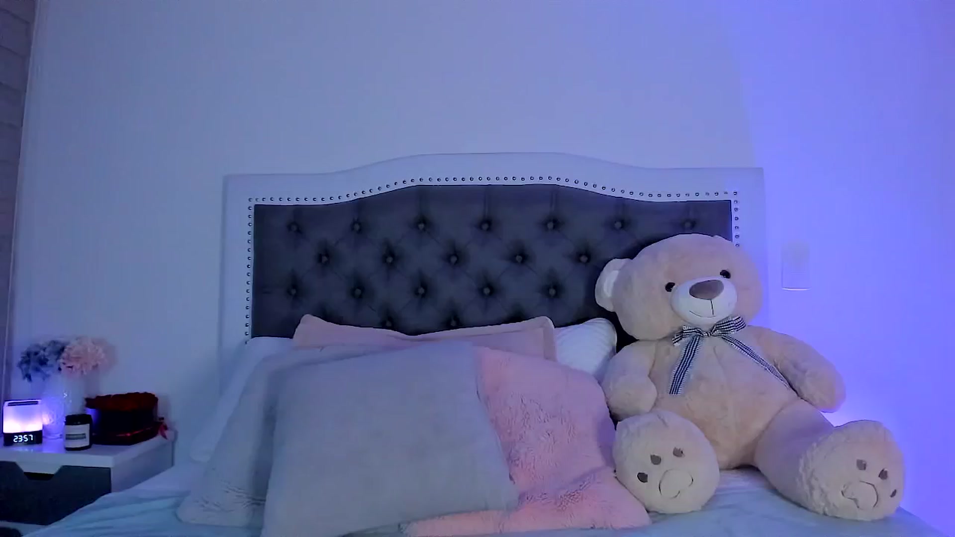 Gallery image thumbnail from SweetMar23's myfreecams stream on, 08/01/2024, 09:39 image 2 of 20