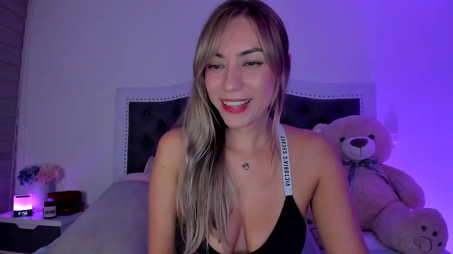 Gallery image thumbnail from SweetMar23's myfreecams stream on, 08/09/2024, 05:18 image 4 of 20