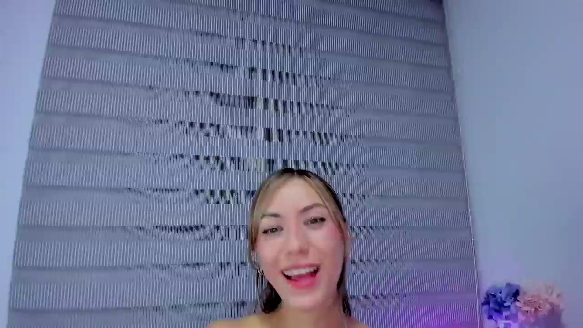 Gallery image thumbnail from SweetMar23's myfreecams stream on, 08/14/2024, 06:02 image 5 of 20