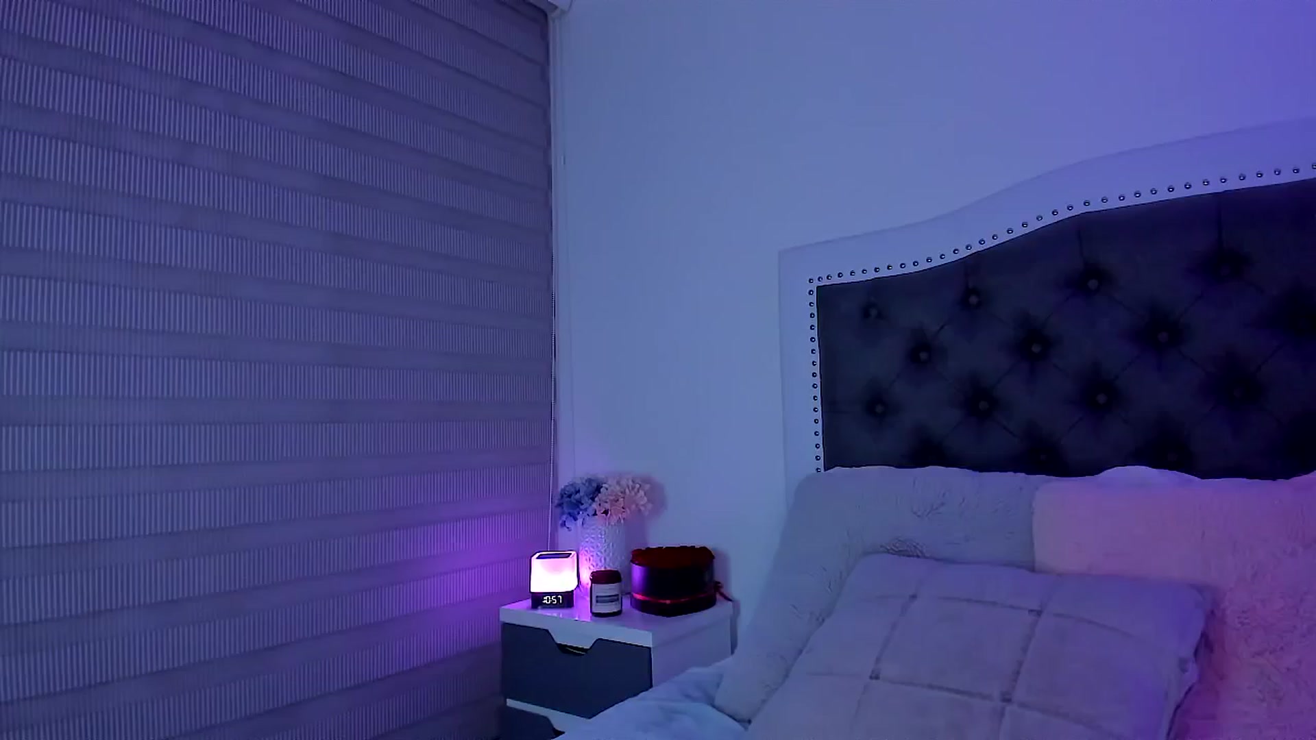 Gallery image thumbnail from SweetMar23's myfreecams stream on, 08/27/2024, 06:56 image 9 of 20