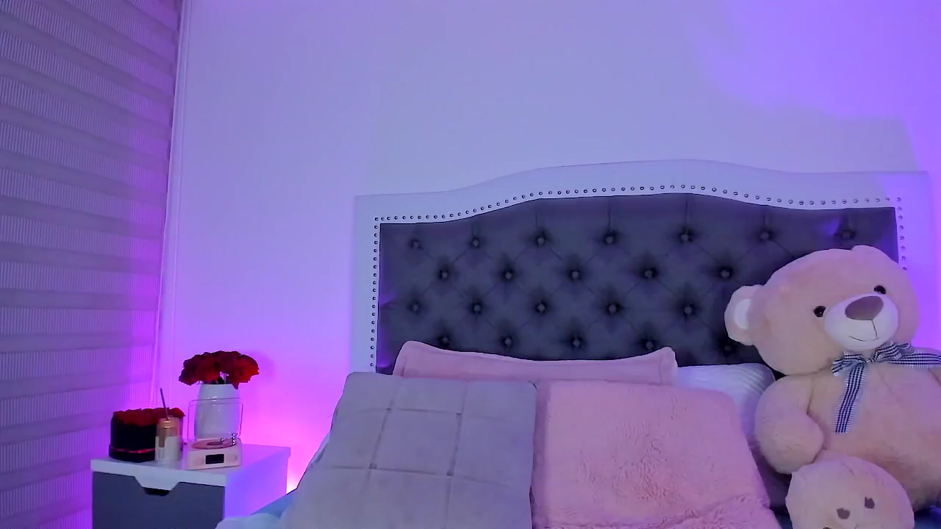 Gallery image thumbnail from SweetMar23's myfreecams stream on, 11/01/2024, 04:13 image 12 of 20