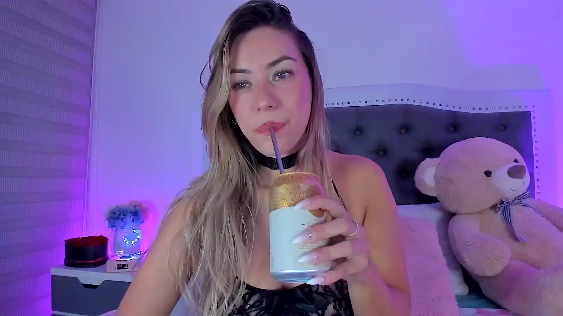 Gallery image thumbnail from SweetMar23's myfreecams stream on, 12/09/2024, 04:33 image 9 of 20