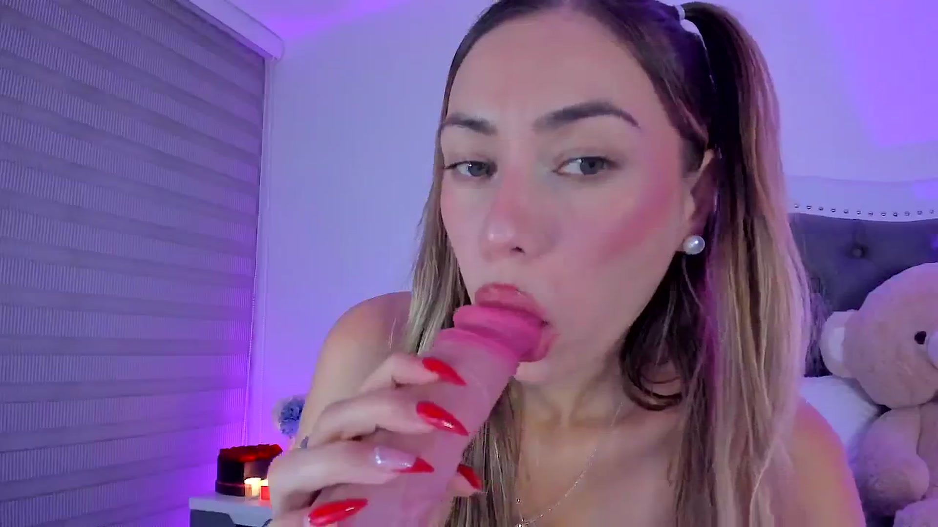 Gallery image thumbnail from SweetMar23's myfreecams stream on, 01/11/2025, 03:16 image 19 of 20