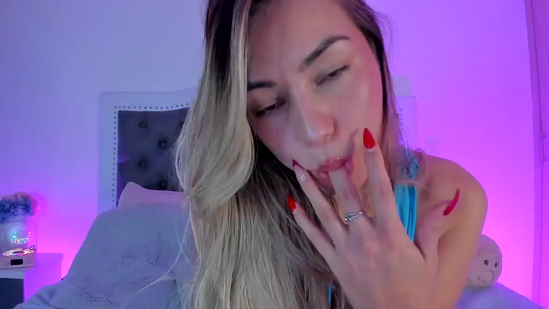 Gallery image thumbnail from SweetMar23's myfreecams stream on, 01/14/2025, 04:02 image 18 of 20