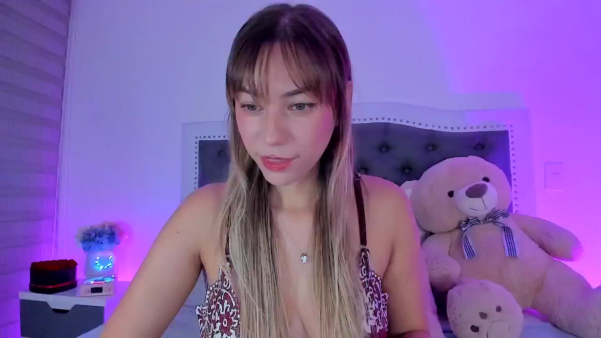 Gallery image thumbnail from SweetMar23's myfreecams stream on, 01/30/2025, 05:07 image 2 of 20