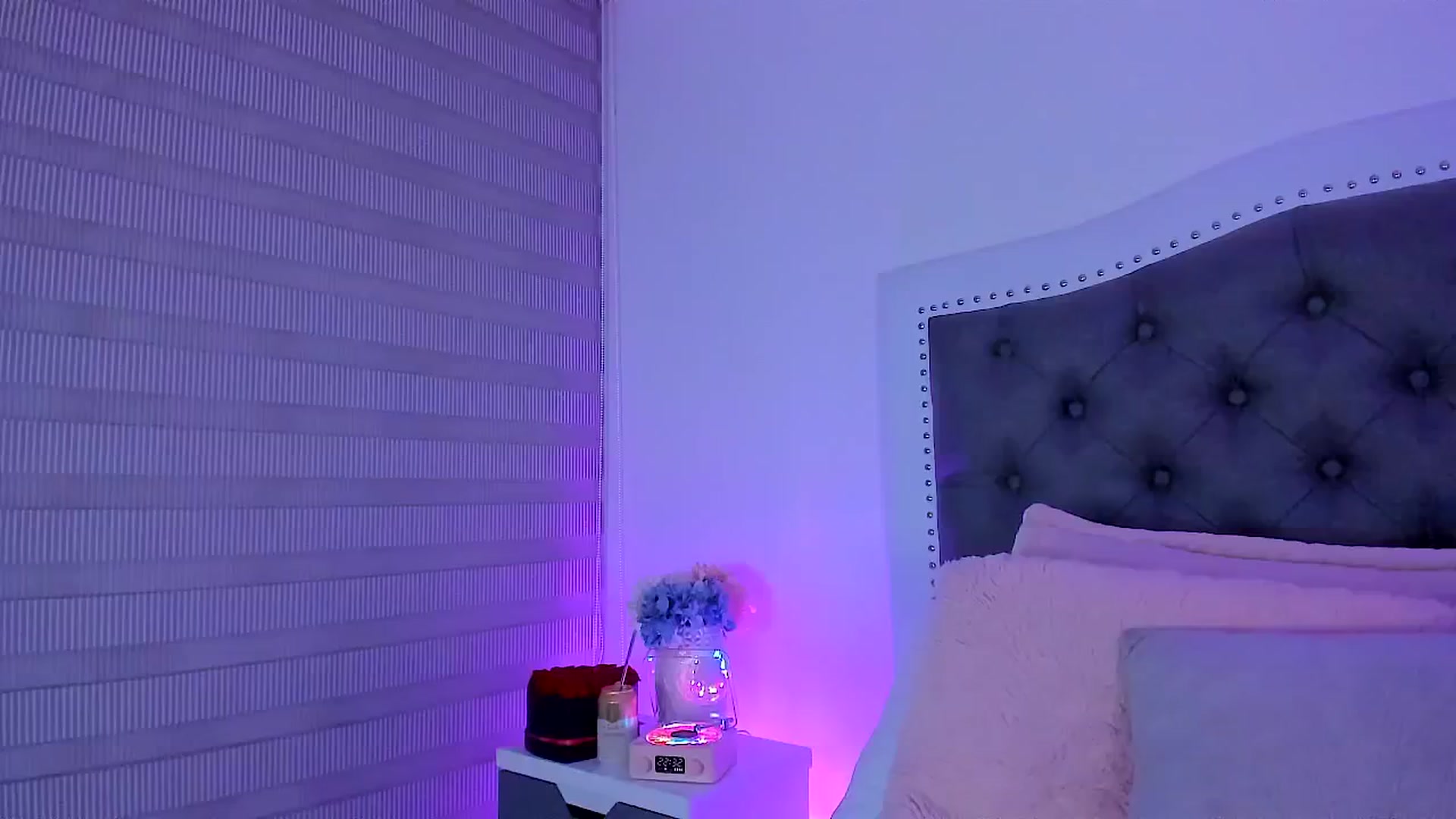 Gallery image thumbnail from SweetMar23's myfreecams stream on, 02/04/2025, 05:16 image 2 of 20