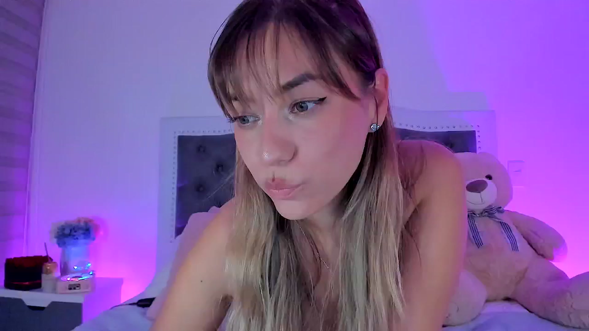 Gallery image thumbnail from SweetMar23's myfreecams stream on, 02/05/2025, 05:27 image 20 of 20