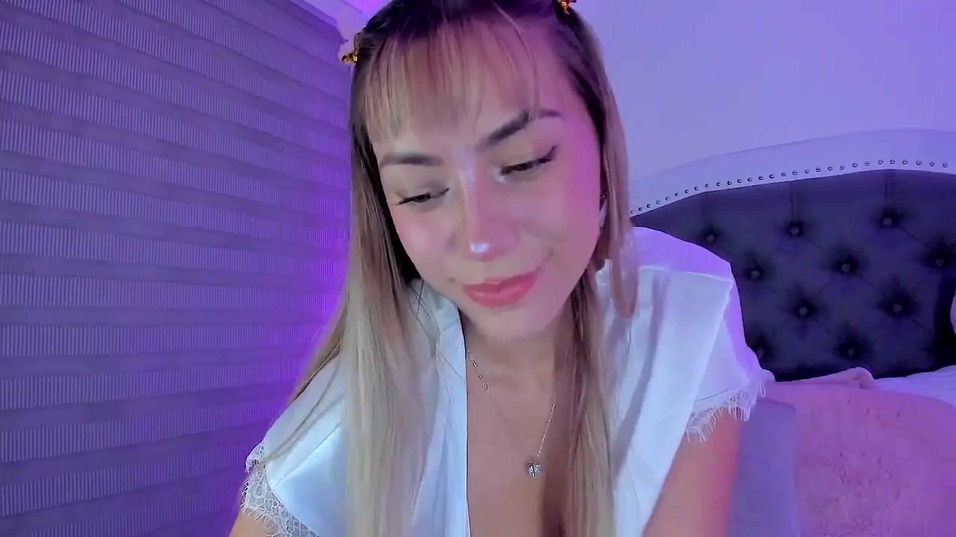 Gallery image thumbnail from SweetMar23's myfreecams stream on, 04/29/2025, 05:25 image 2 of 20