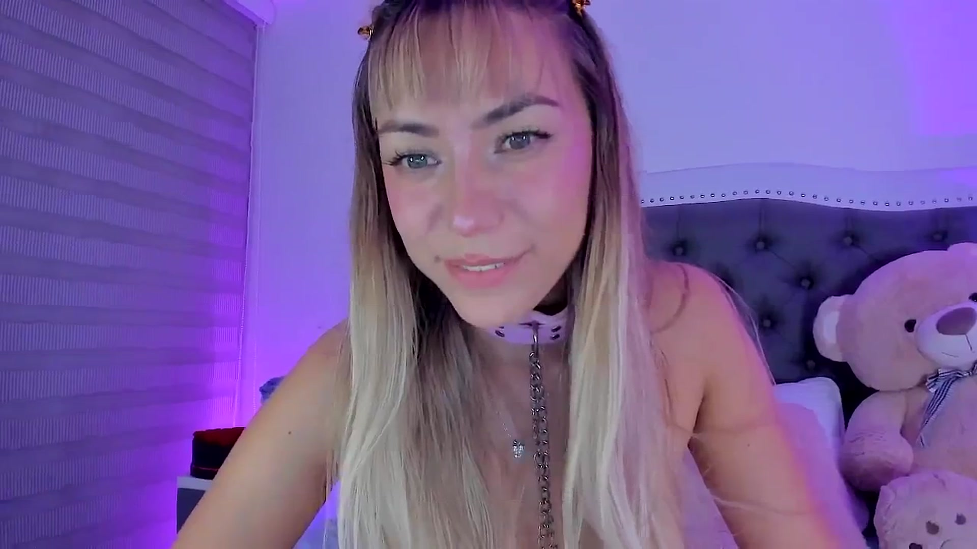 Gallery image thumbnail from SweetMar23's myfreecams stream on, 04/29/2025, 05:25 image 8 of 20