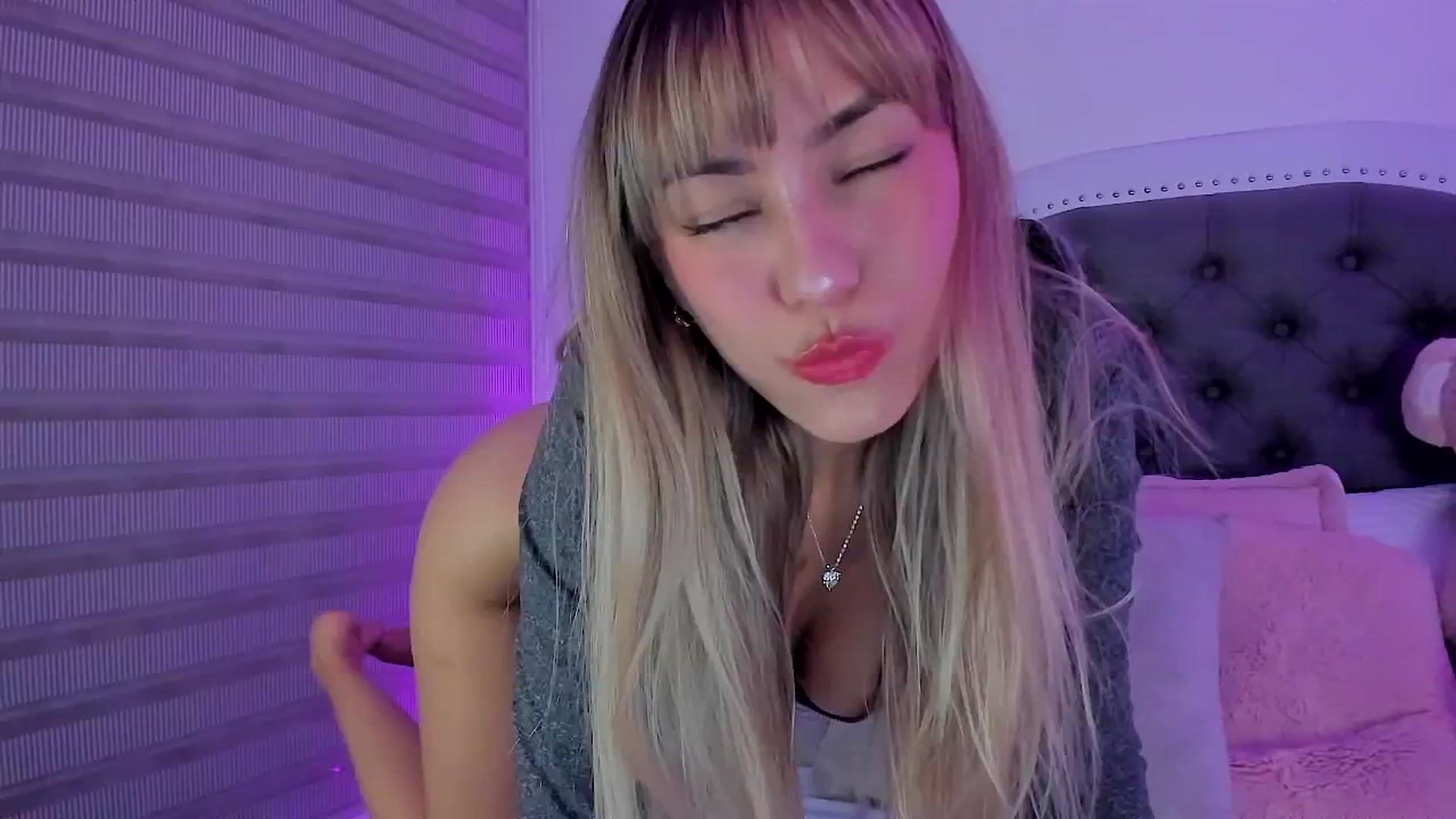 Gallery image thumbnail from SweetMar23's myfreecams stream on, 05/08/2025, 05:11 image 2 of 20