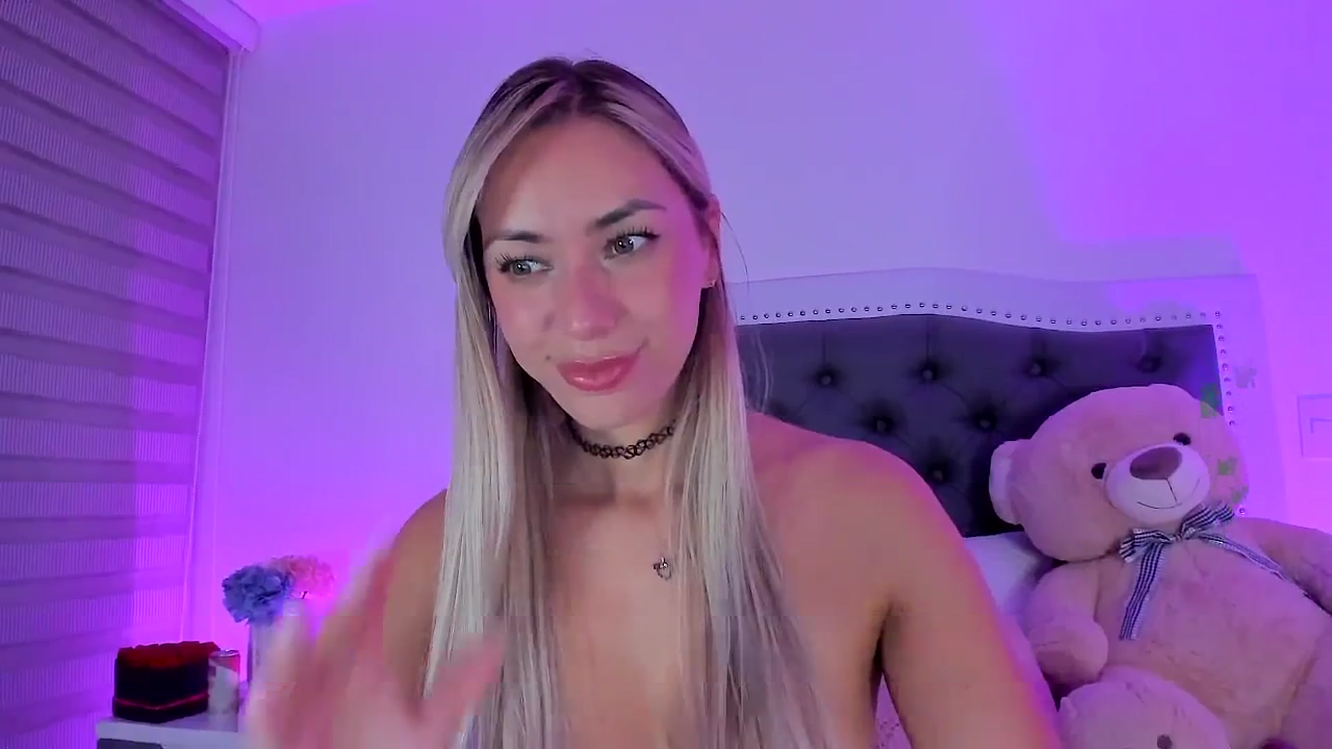 Gallery image thumbnail from SweetMar23's myfreecams stream on, 07/28/2025, 06:23 image 3 of 20